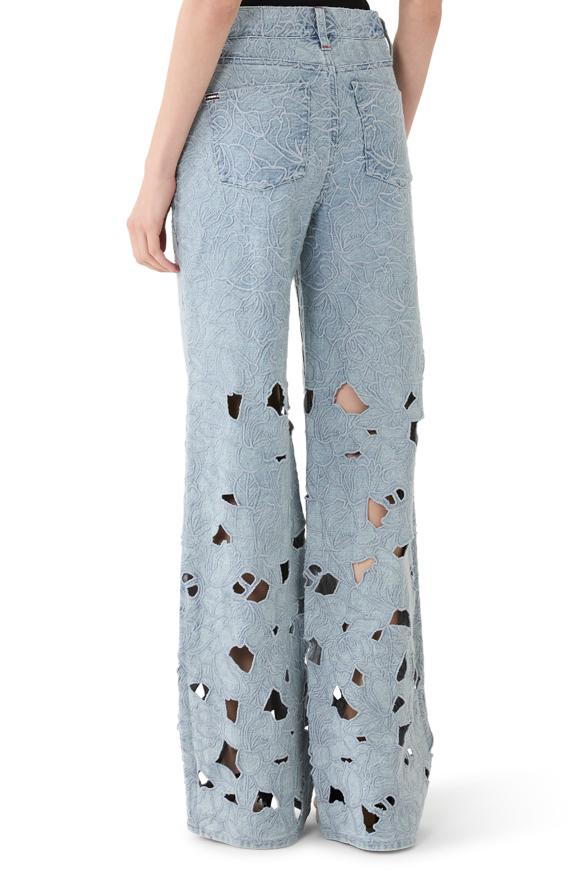  Chic Laser-Cut Jean