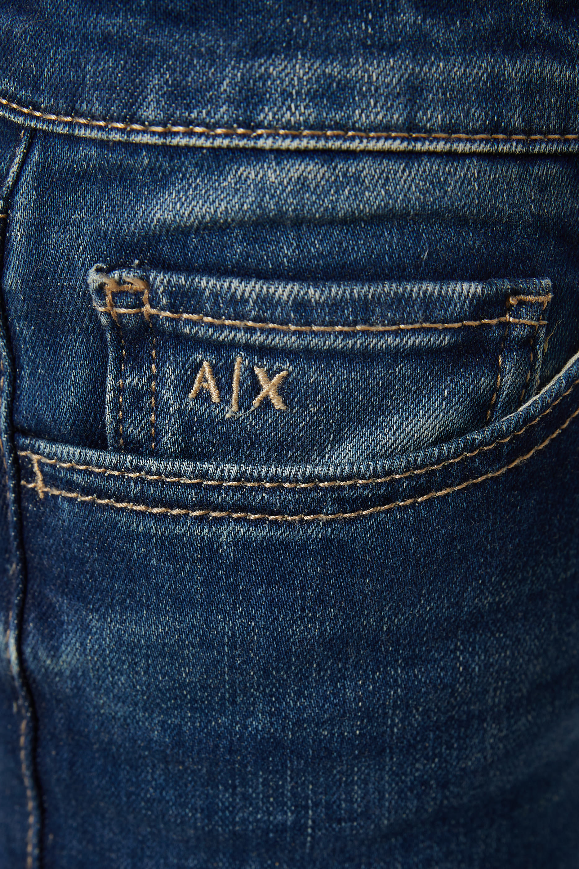 J01 Super Skinny Cropped Jeans