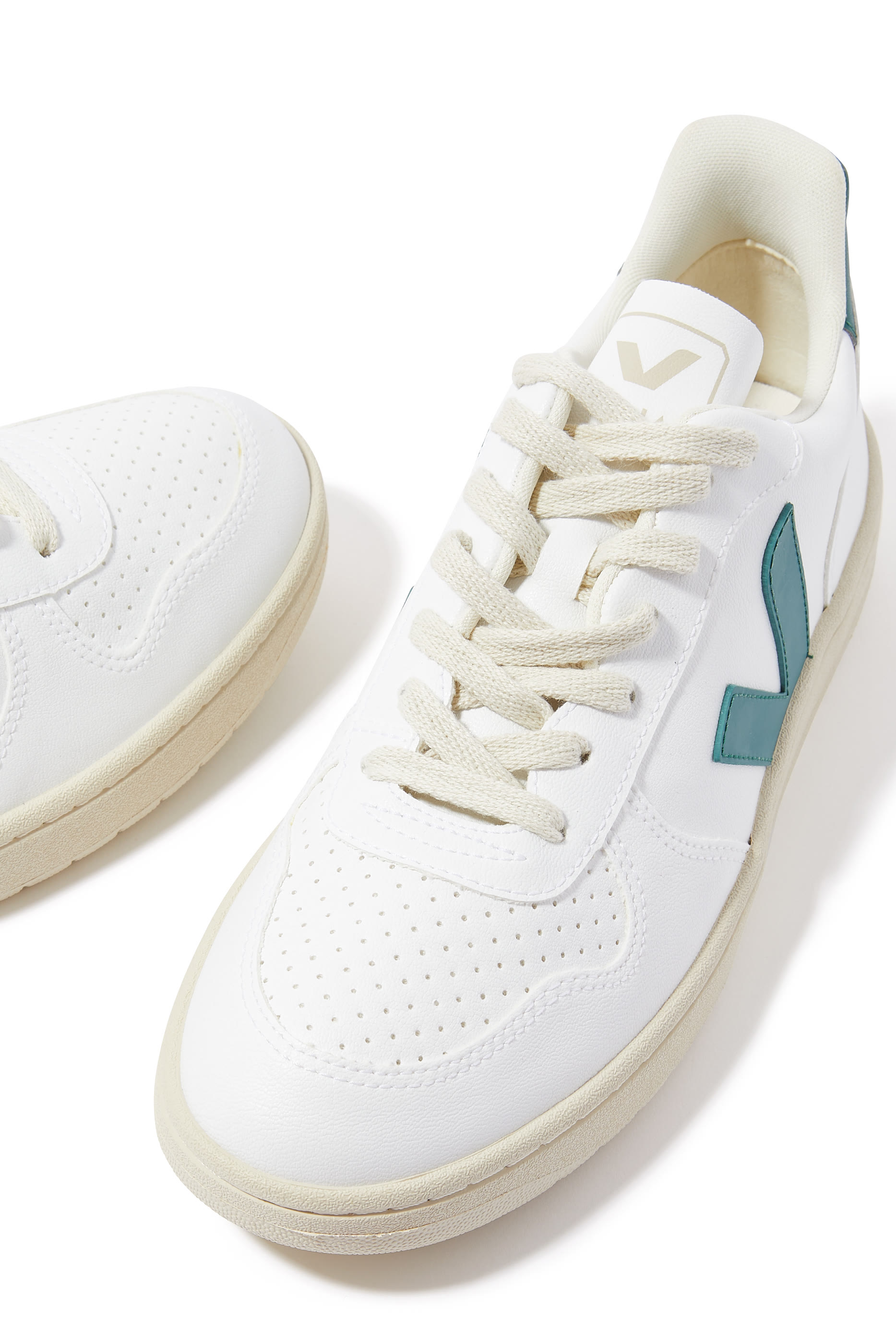 V-10 Leather Low-Top Sneakers