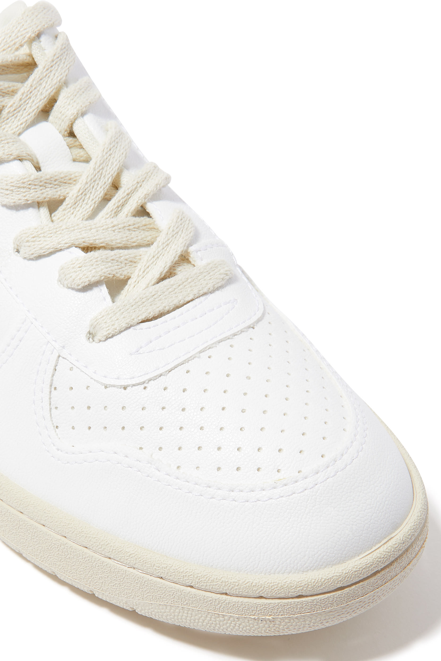 V-10 Leather Low-Top Sneakers