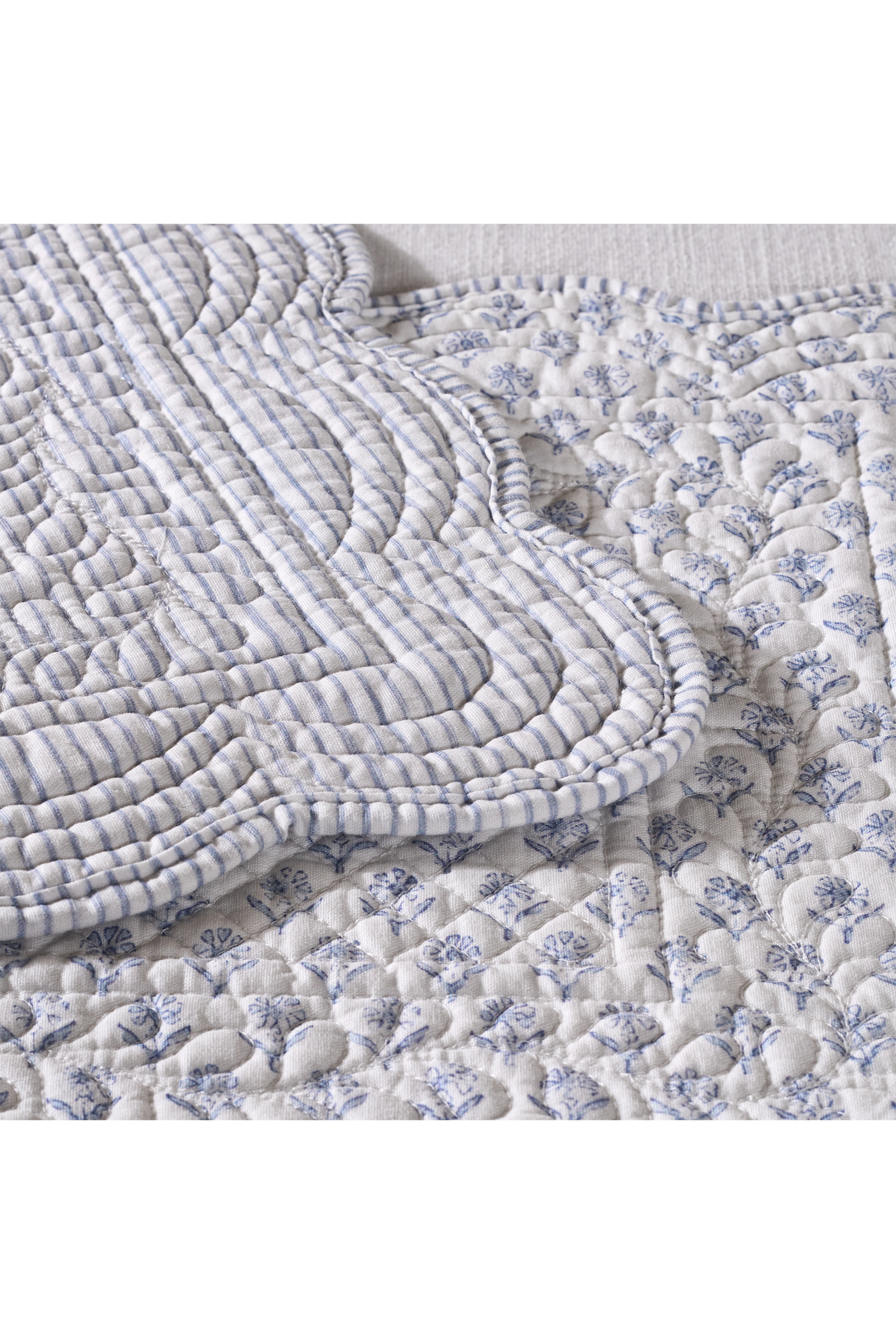 Iona Reversible Placemats Set