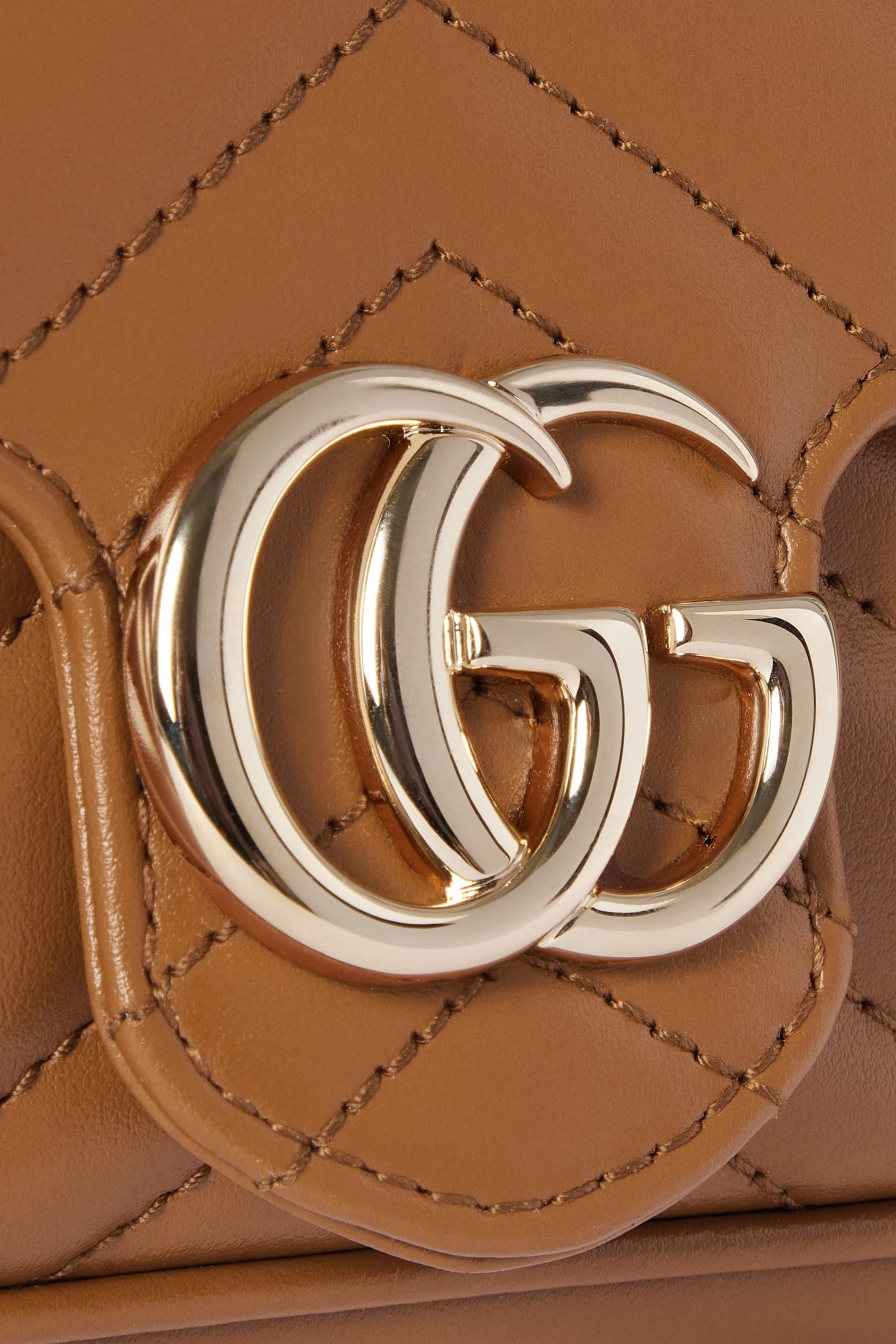 GG Marmont Small Shoulder Bag