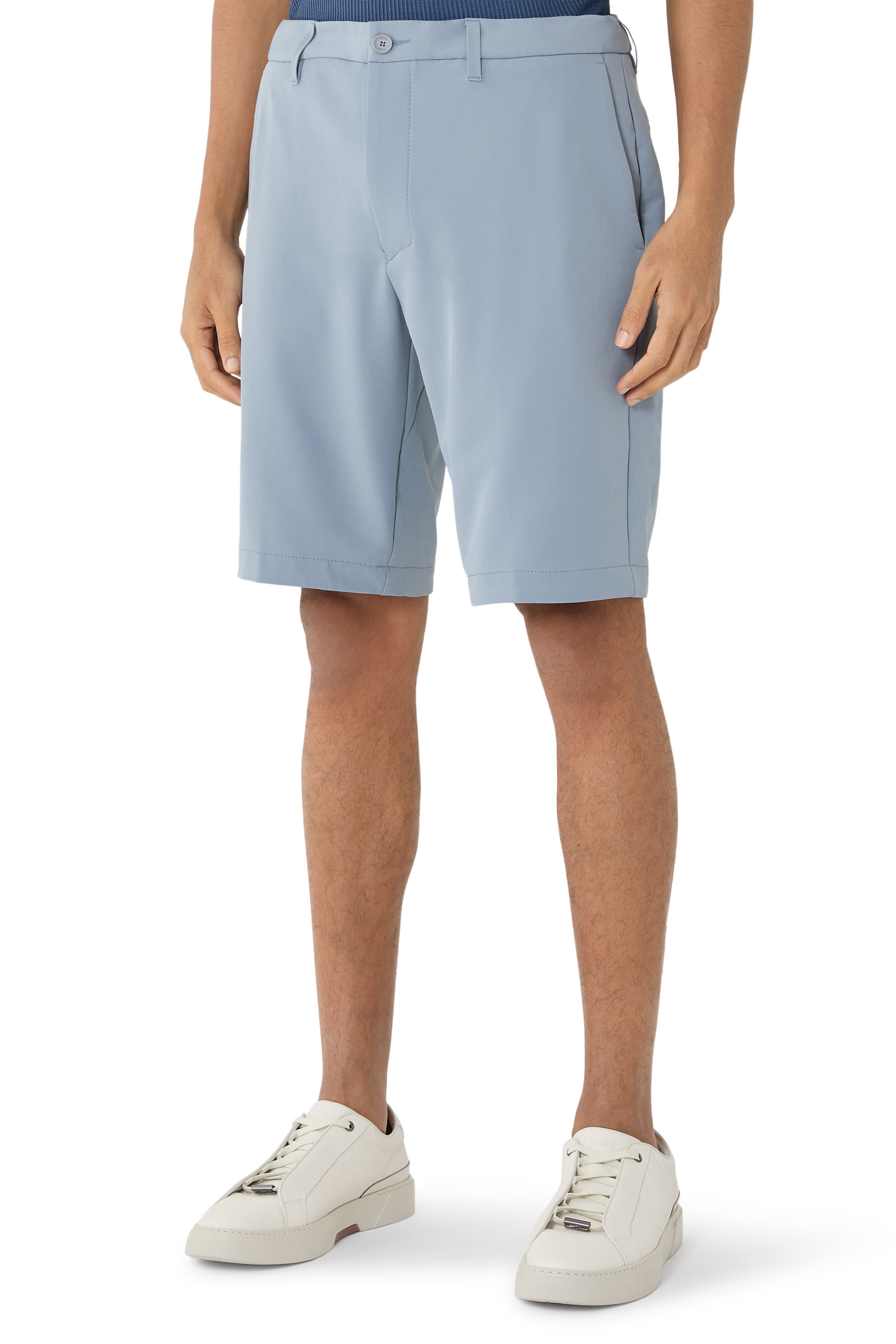  Slim-Fit Shorts in Water-Repellent Stretch Fabric