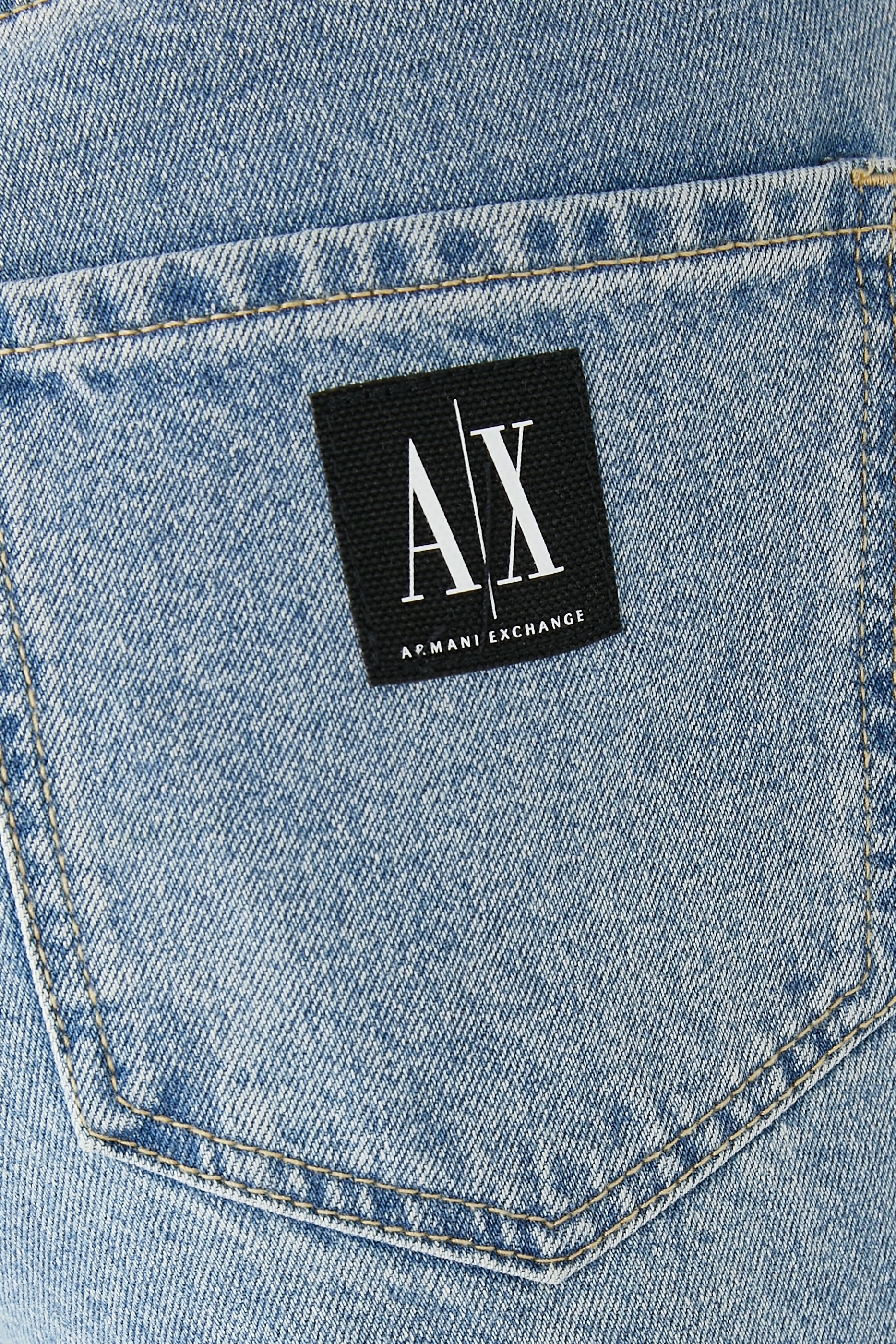 Carrot-Fit Straight-Leg Denim Jeans