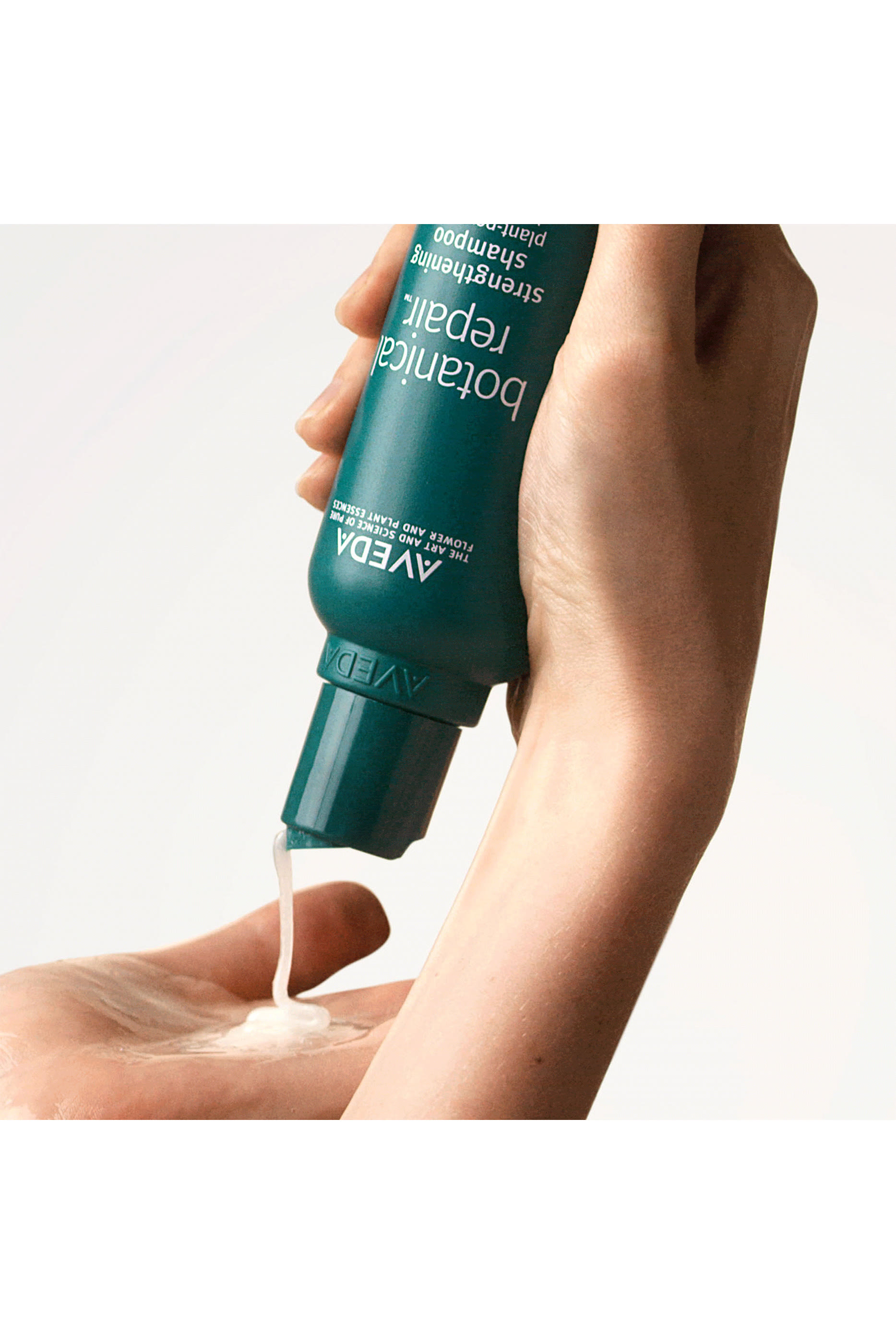 Botanical Repair Strengthening Essentials Gift Set