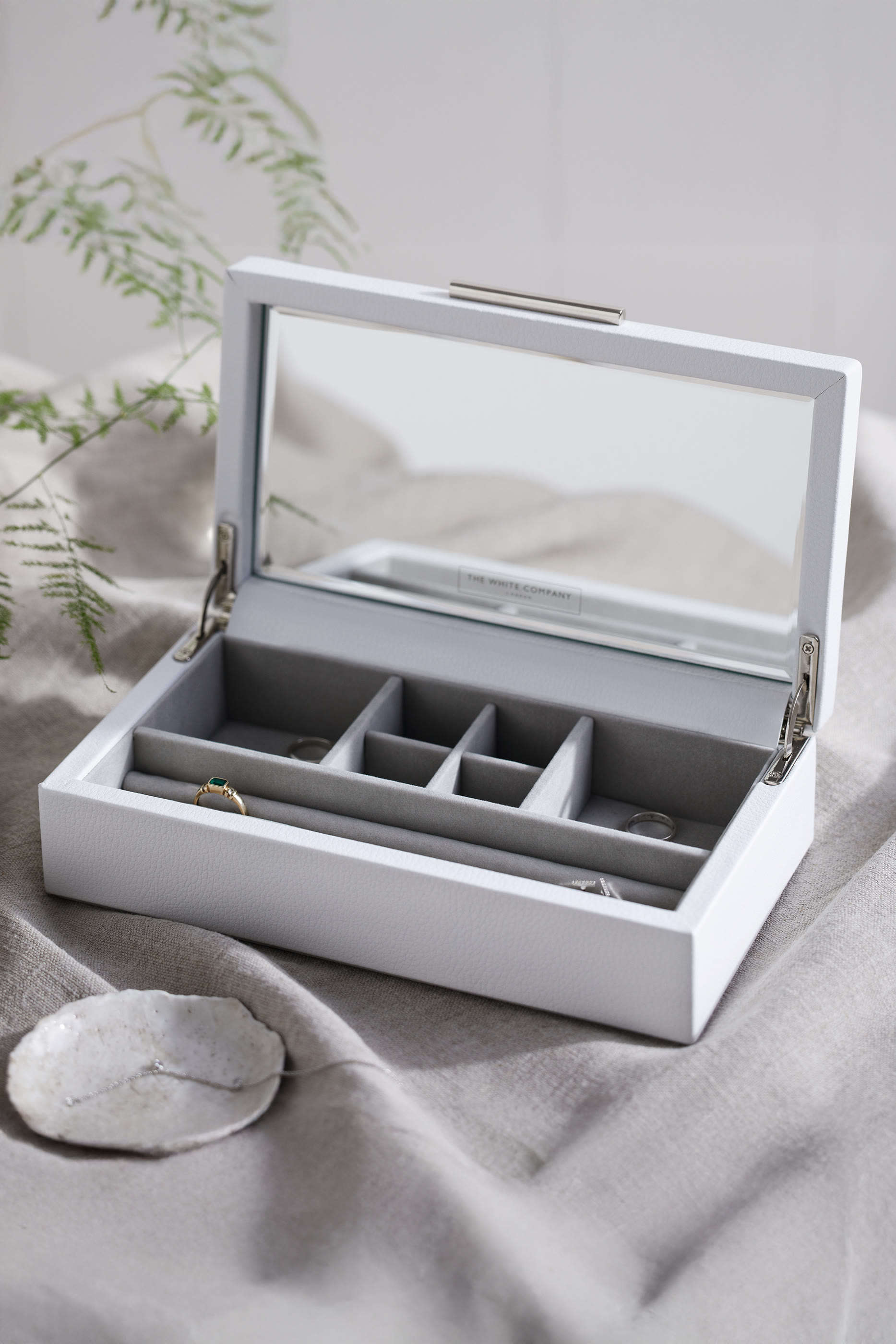 Medium Leather Jewellery Box