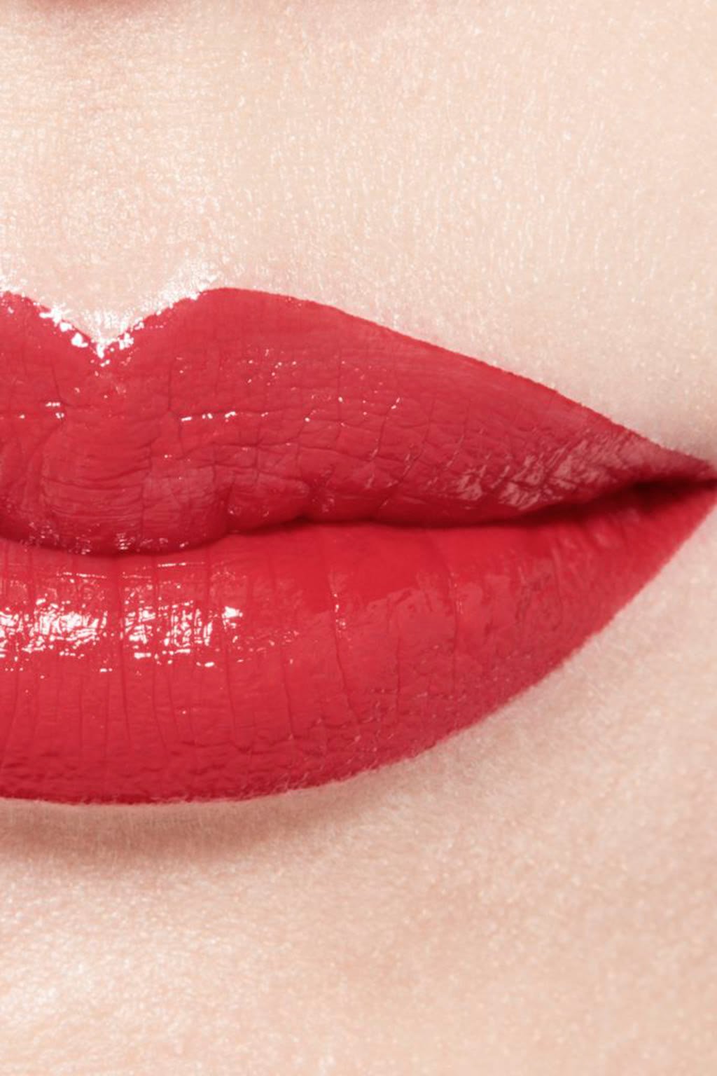 ROUGE COCO BLOOM Hydrating And Plumping Lipstick. Intense, Long-Lasting Colour And Shine