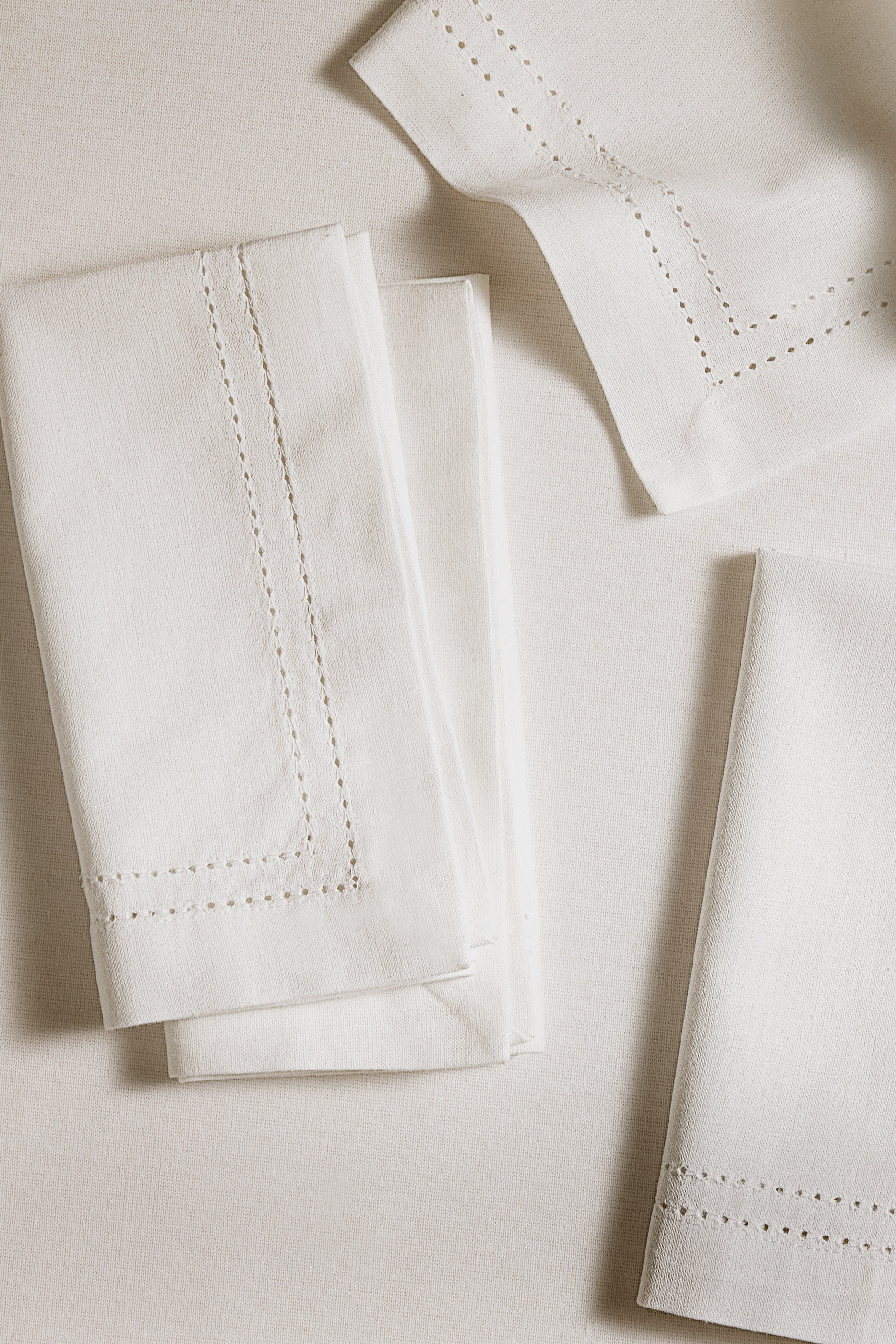 Picot Stitch Napkins - Set of 4