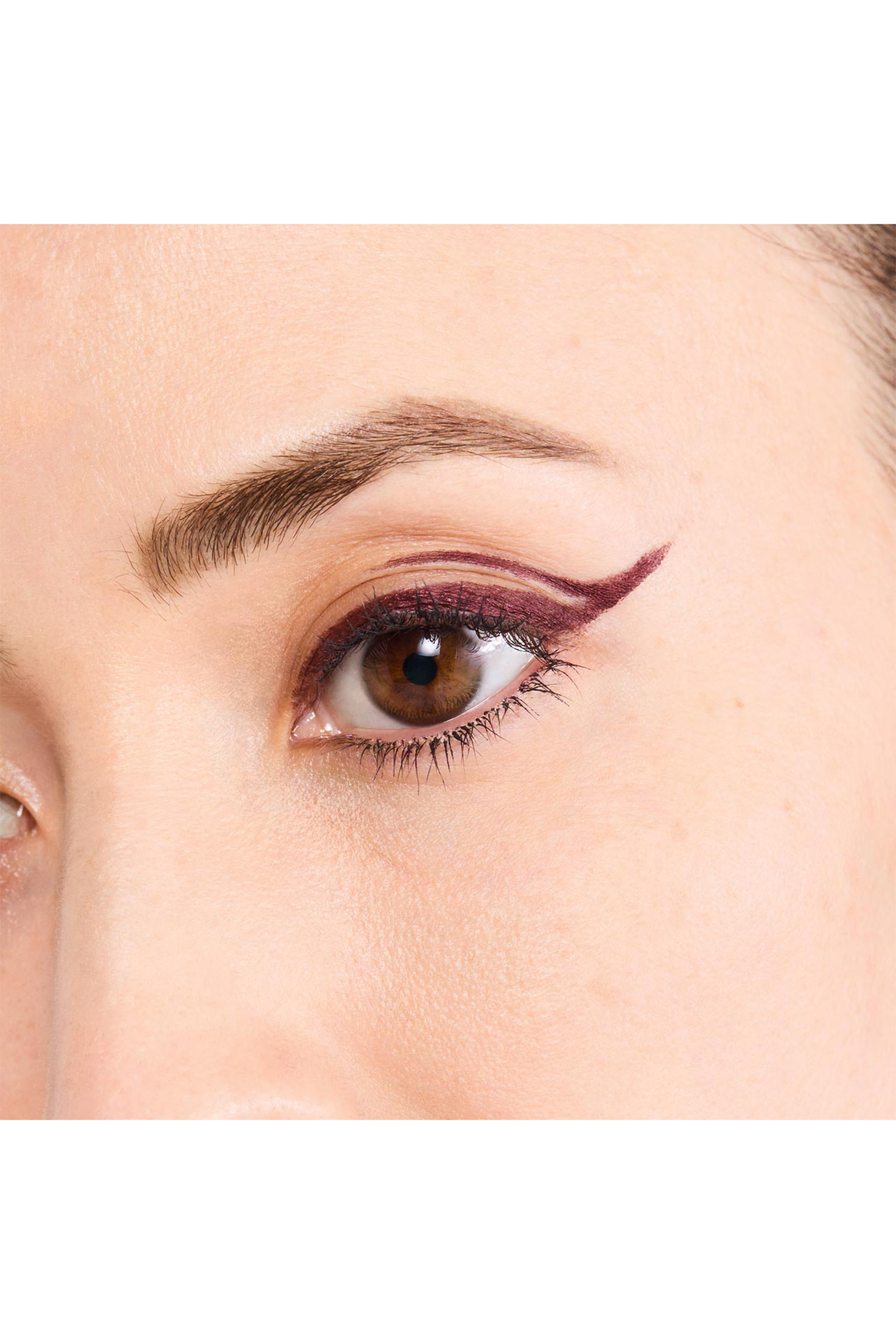 High Impact&trade; Gel Tech Eyeliner