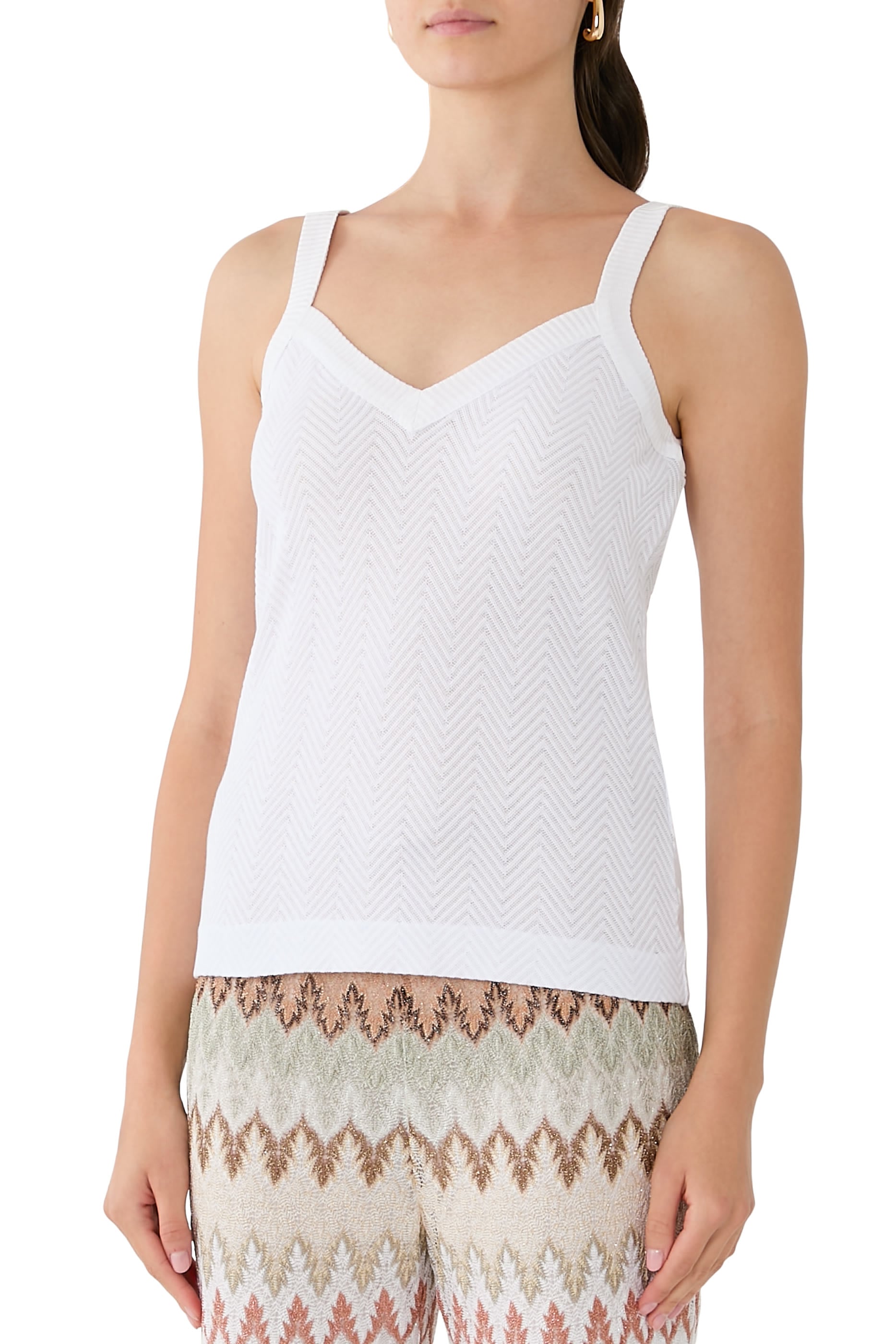 Sleeveless Zigzag Knit Top