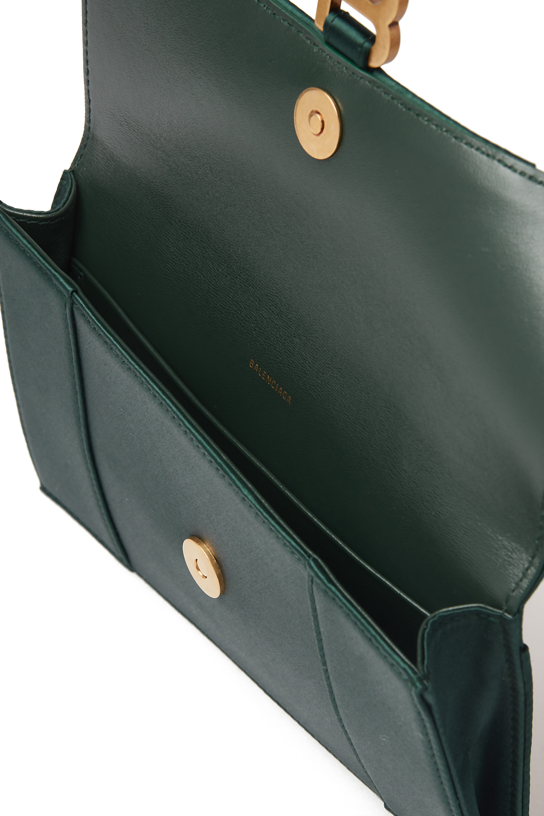 Hourglass Flat Pouch