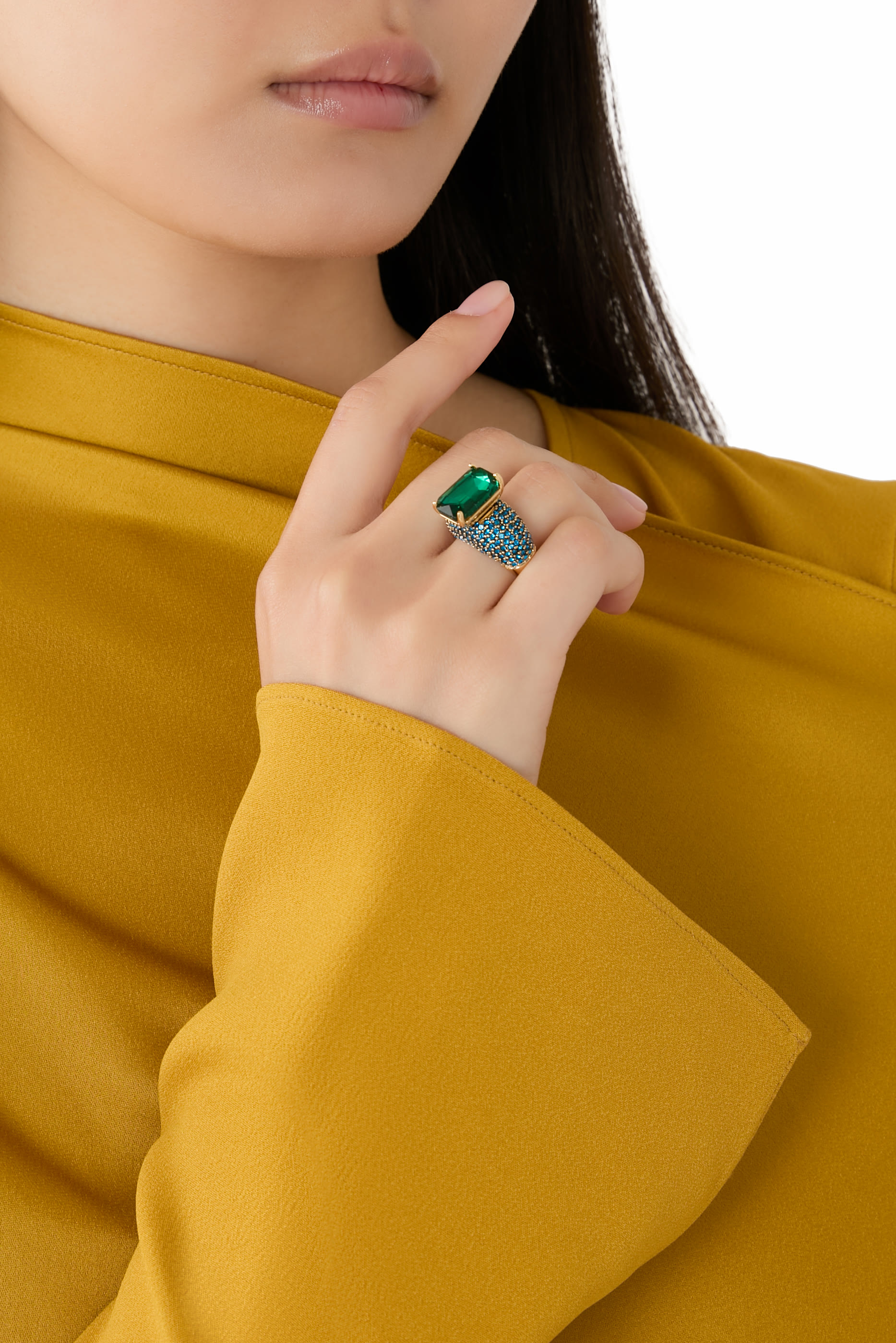 Belgravia Emerald Ring