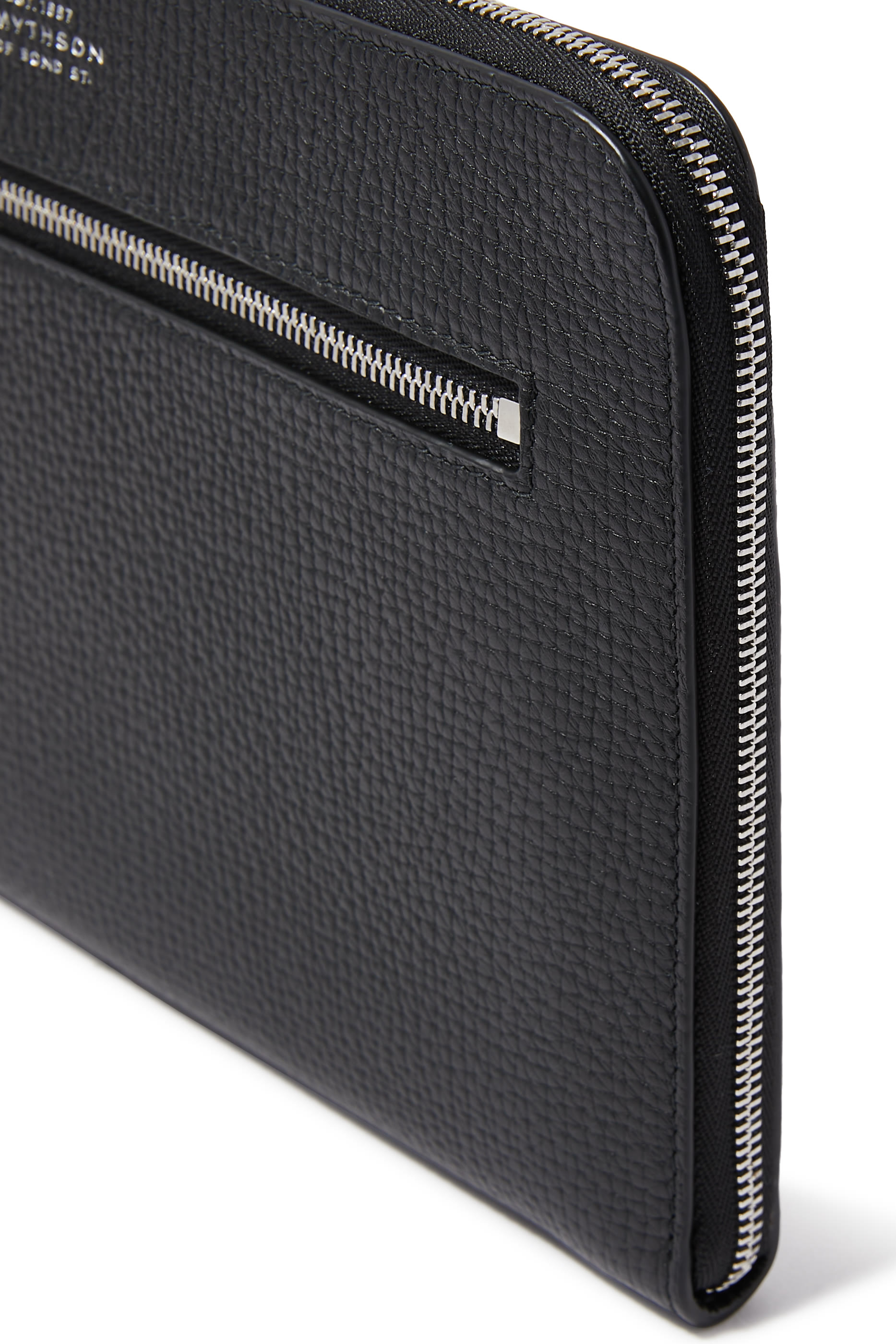 Flat Travel Organizer Pouch in Ludlow