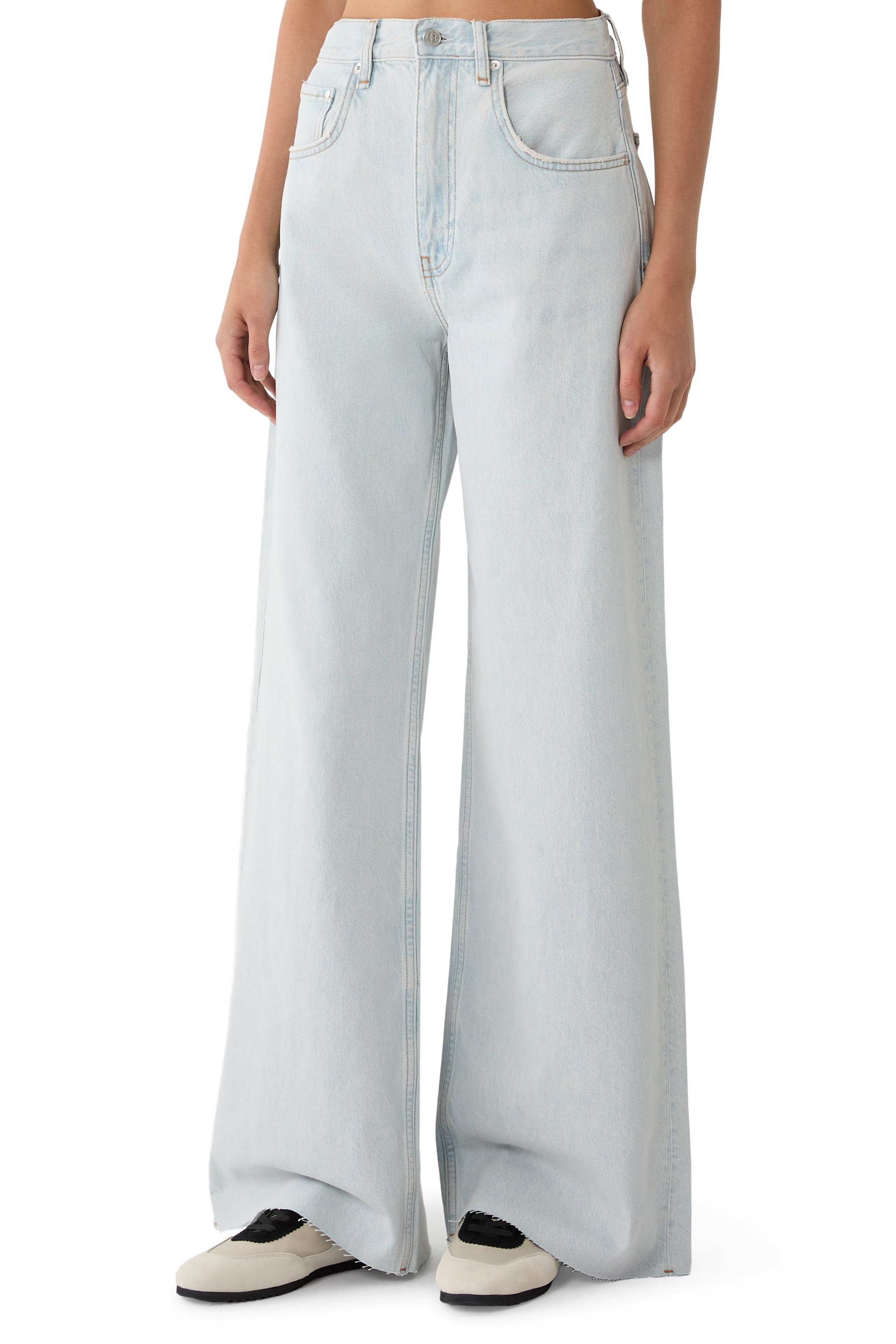  Lewis Jeans 