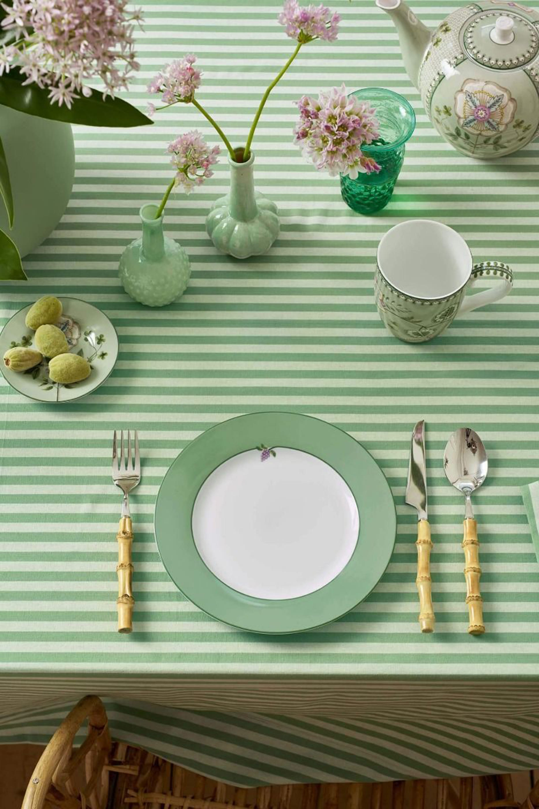 Lily & Lotus Uni Breakfast Plate