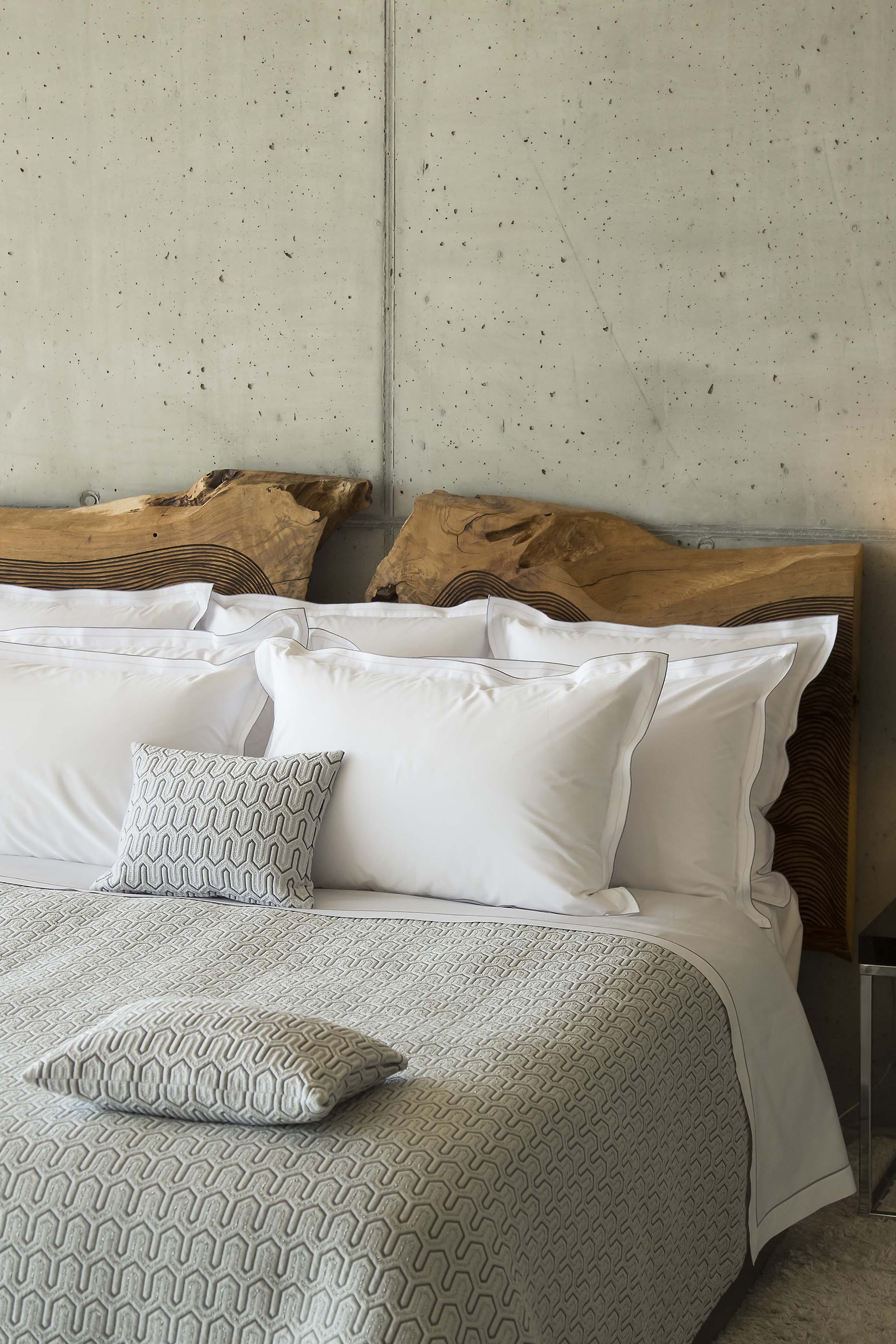 Vend&ocirc;me Bed Cover