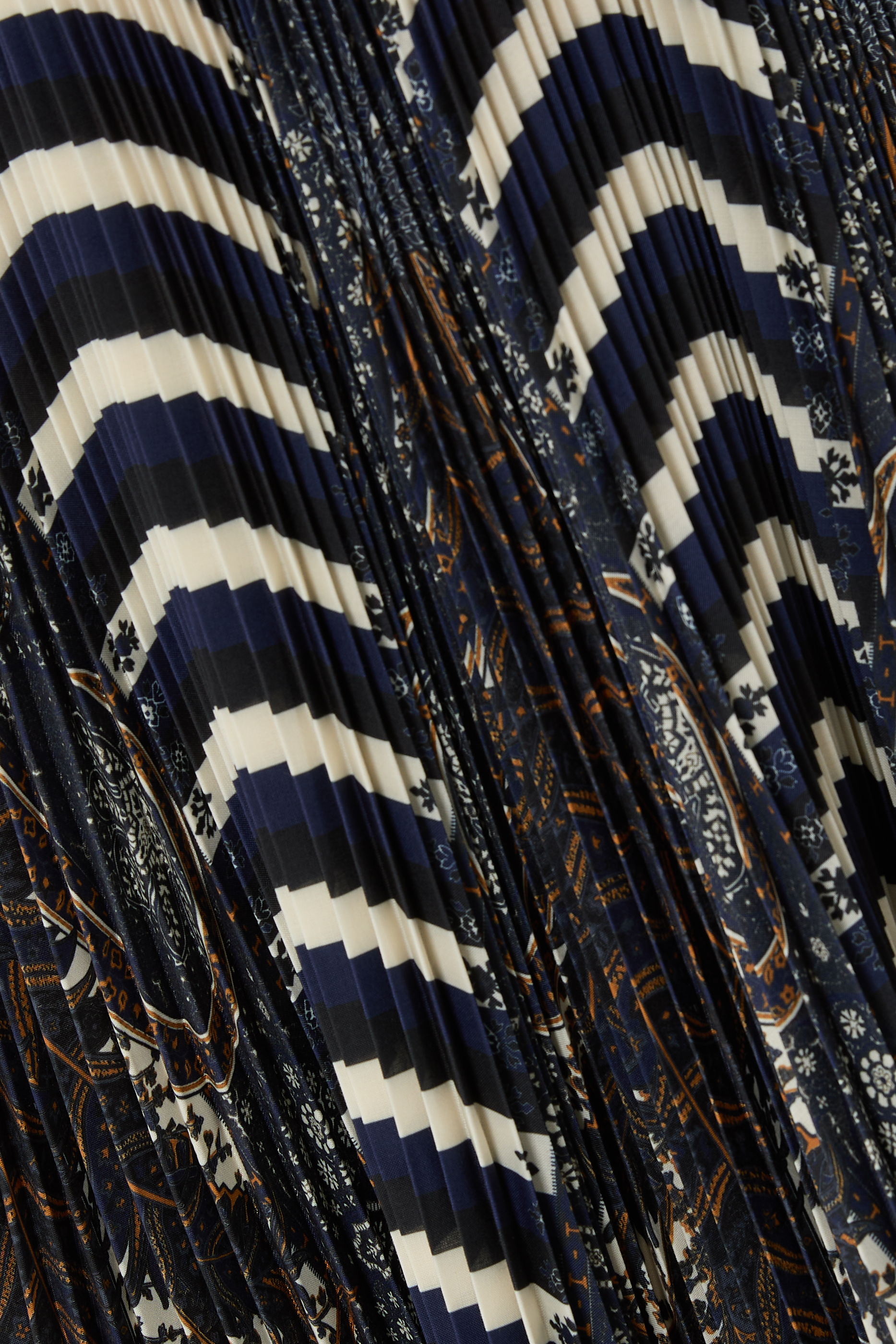 Violeta Pleated Sleeveless Midi Dress