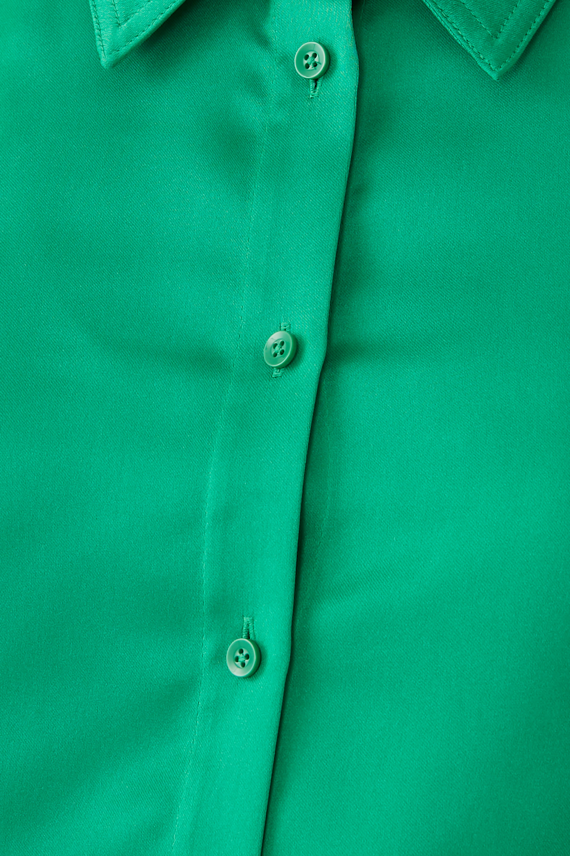 Leon Cropped Button Down