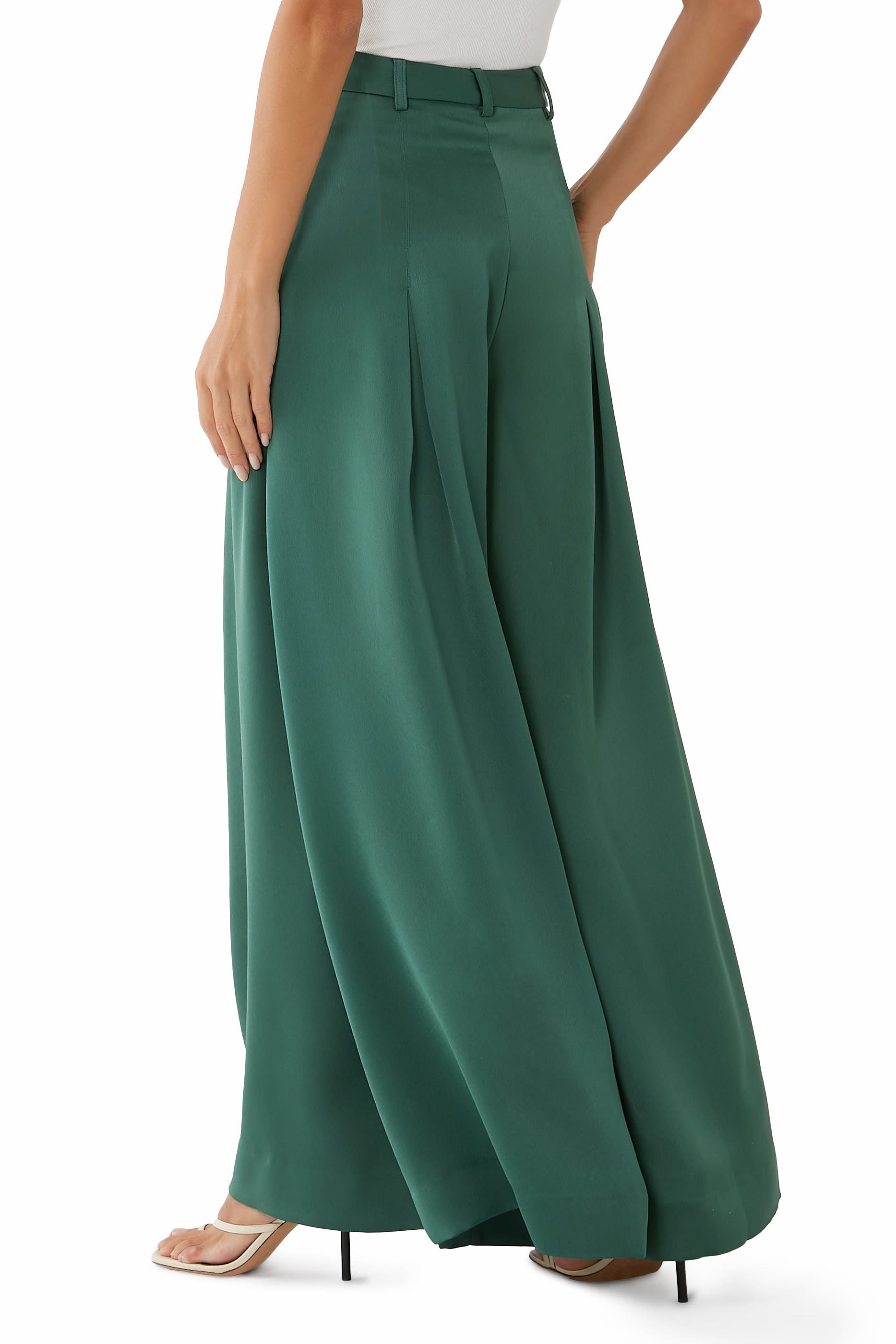 Honesty Opens Trousers