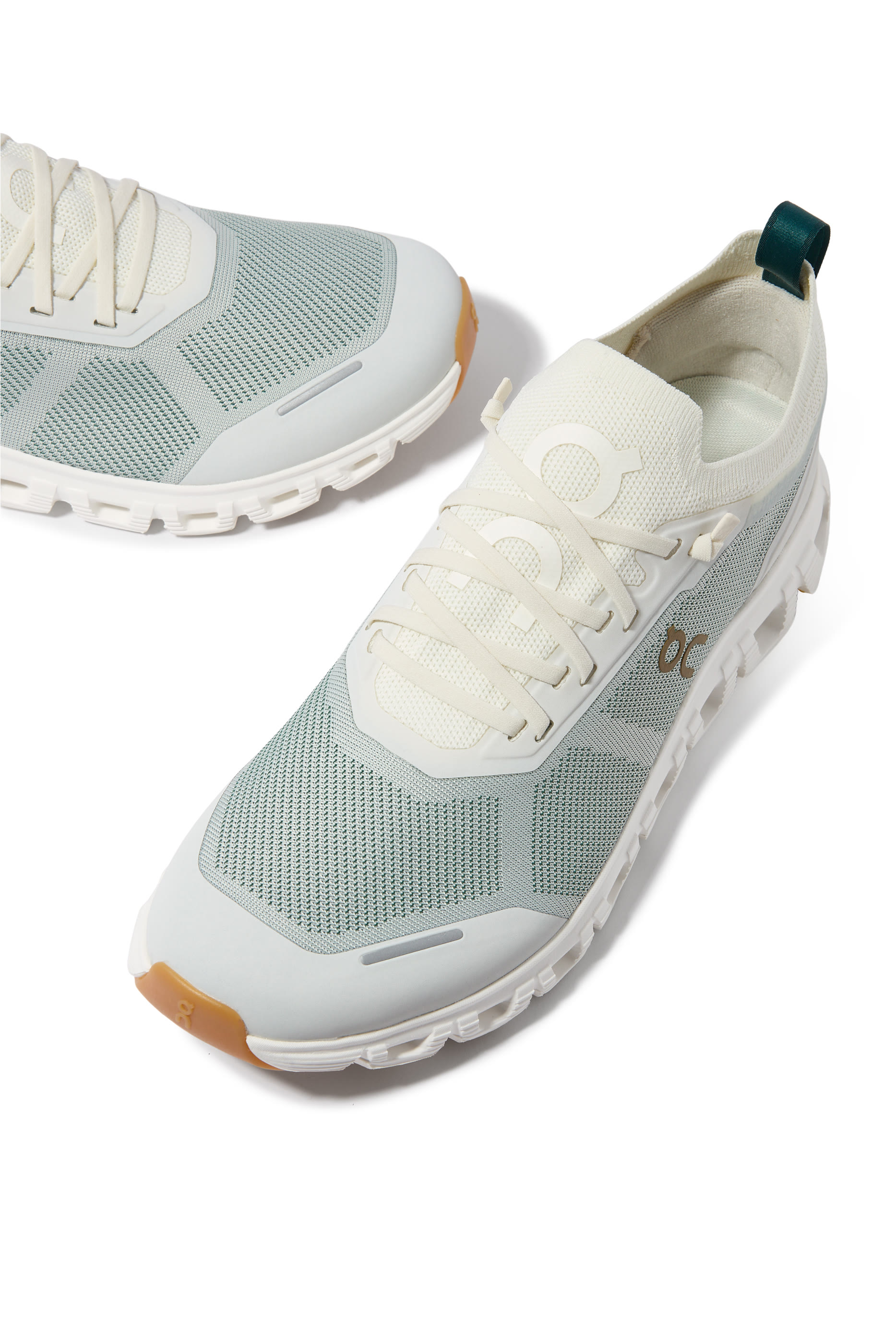  Cloud 6 Versa Sneakers