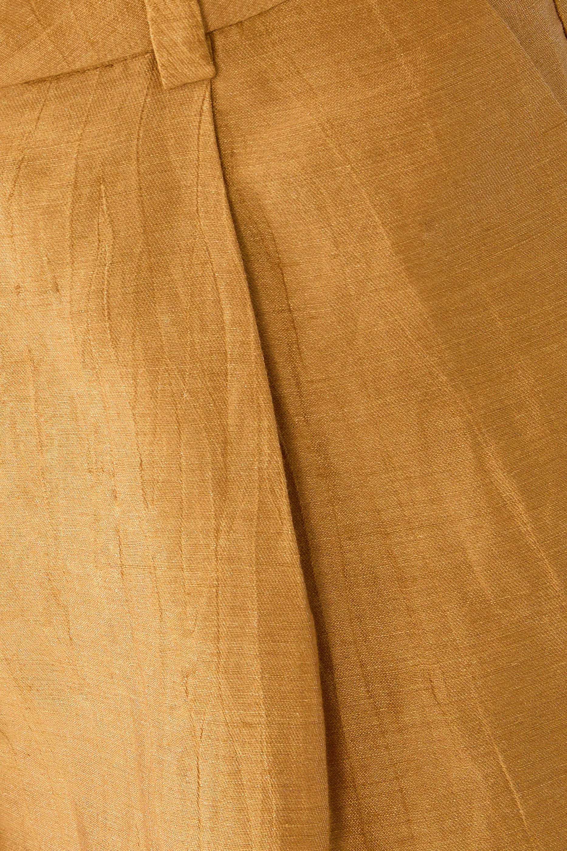 Doretta Linen-Blend Bermuda Shorts 