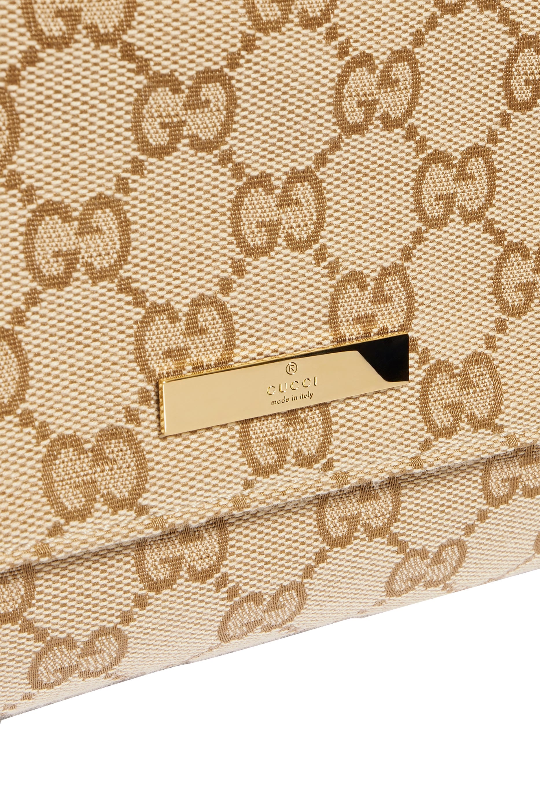 Madison Medium Shoulder Bag