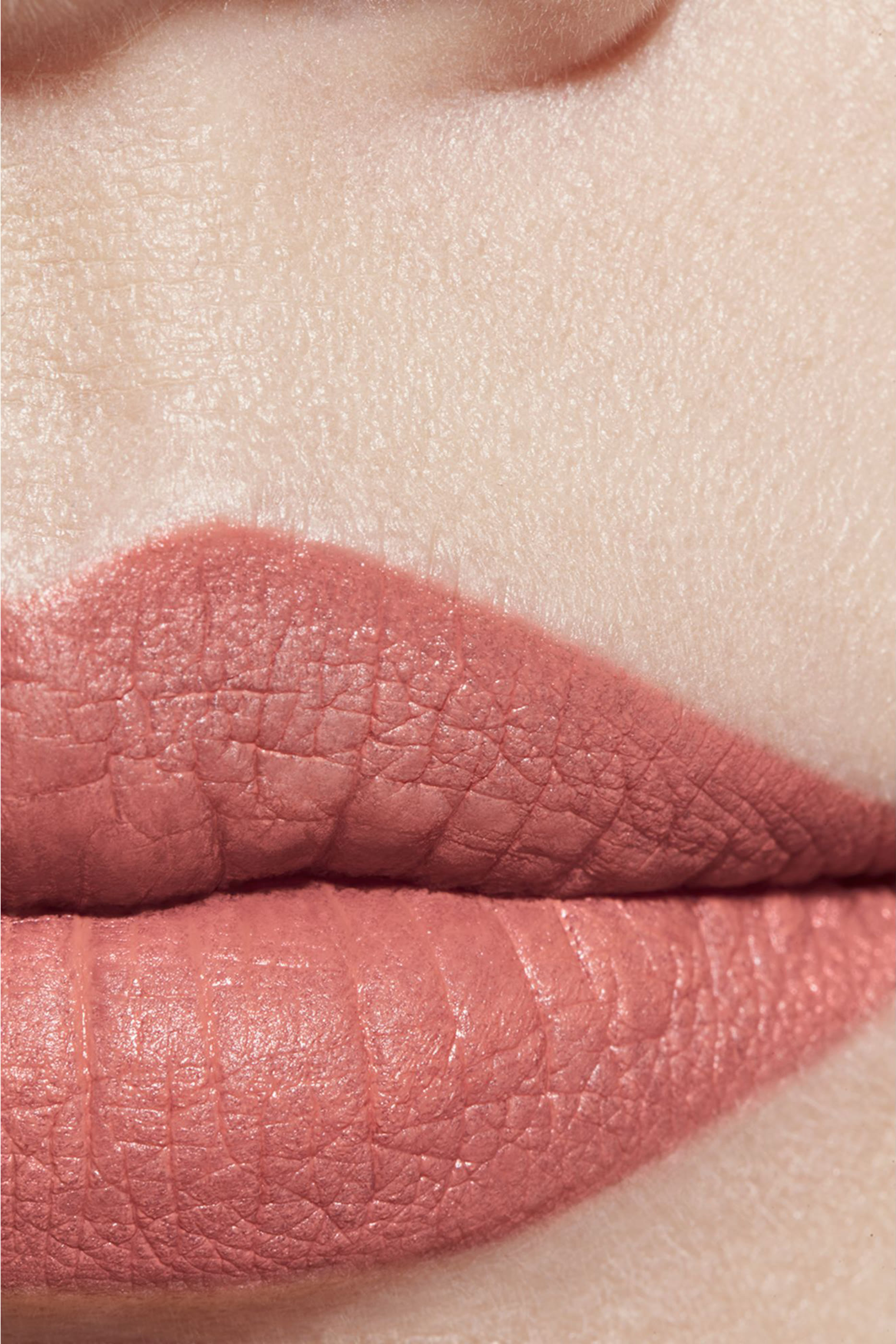 Rouge Allure Velvet Luminous Matte Lip Colour