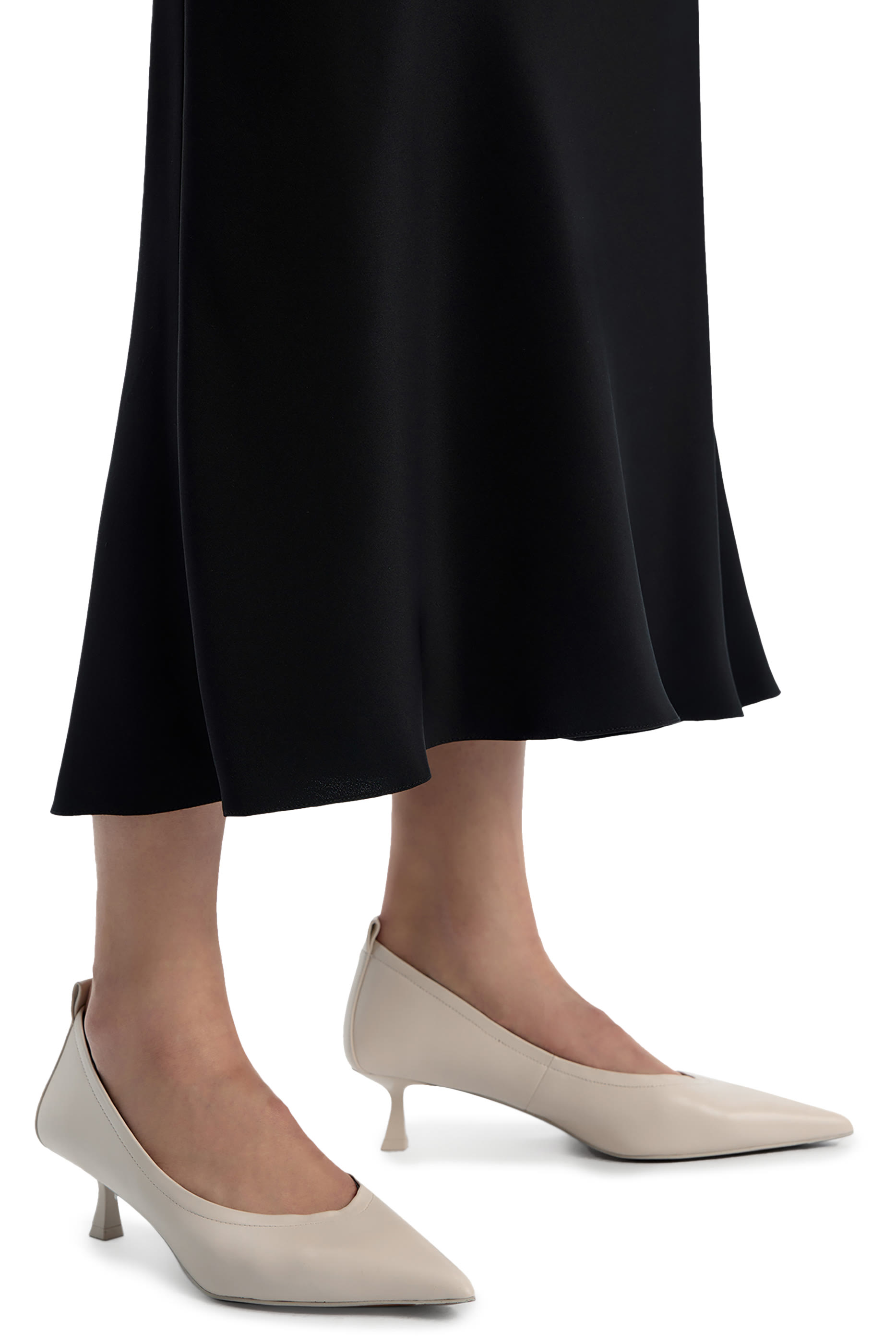 X GI 45 Leather Pumps