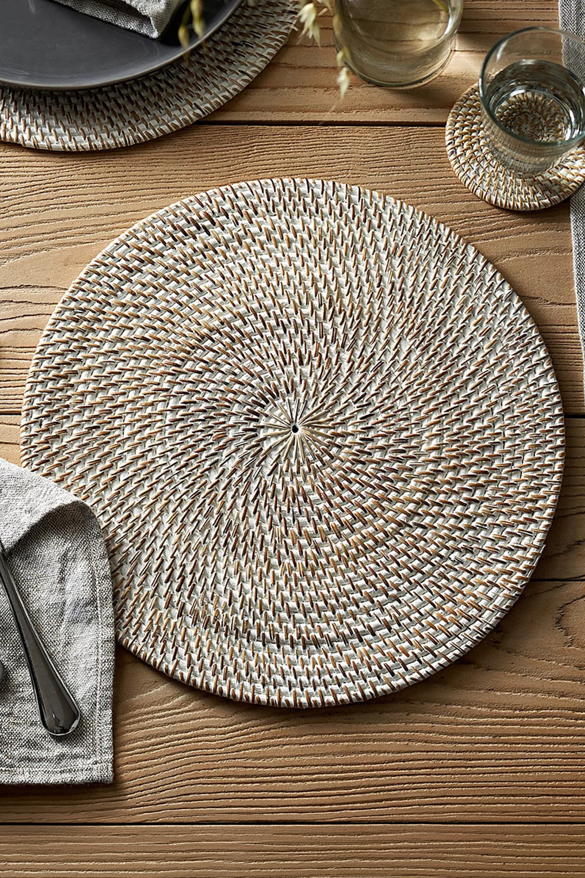 Rattan Whitewashed Round Placemat
