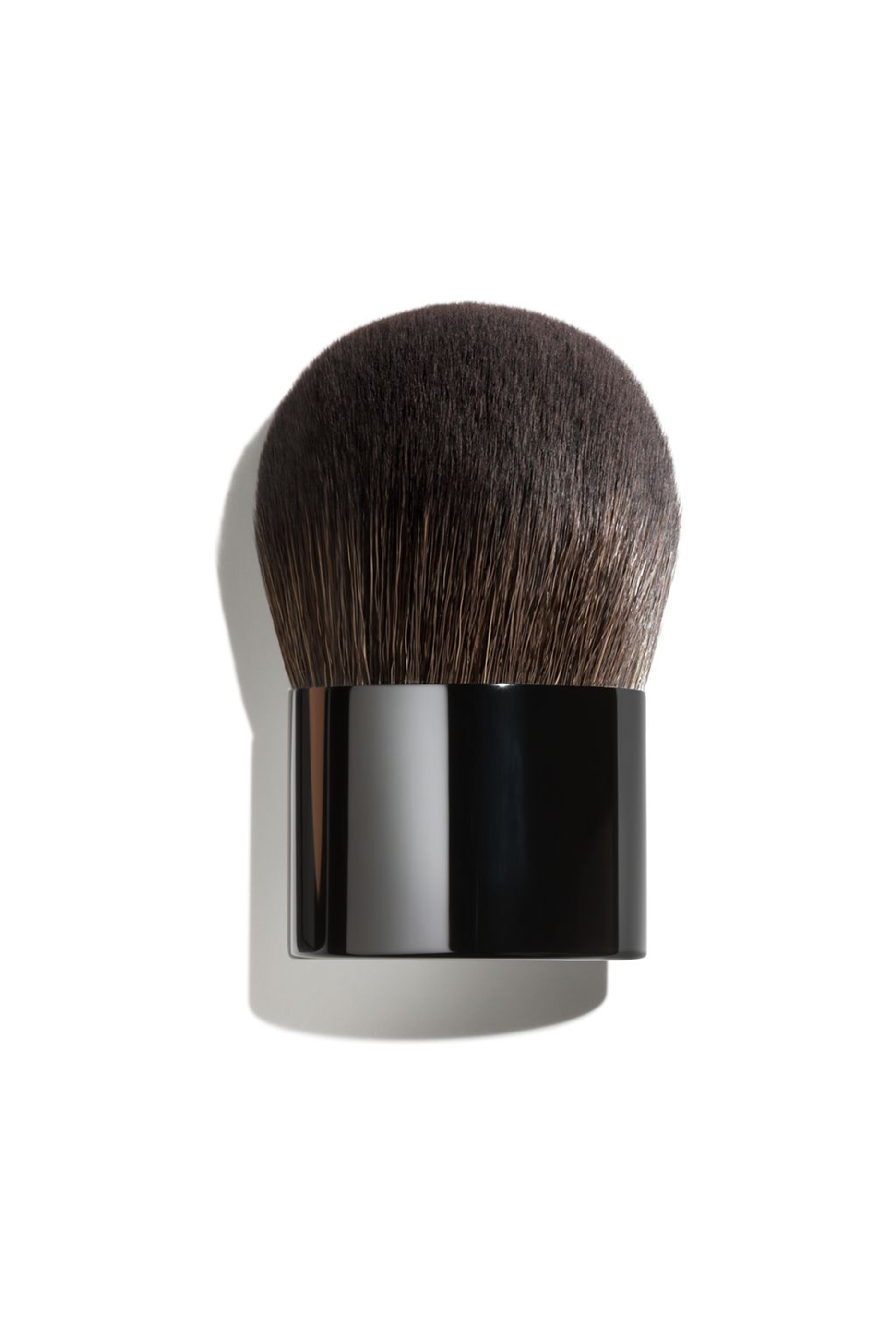 Buy Les Beiges Oversize Kabuki Brush for KWD 19.750 | BloomingDales KW
