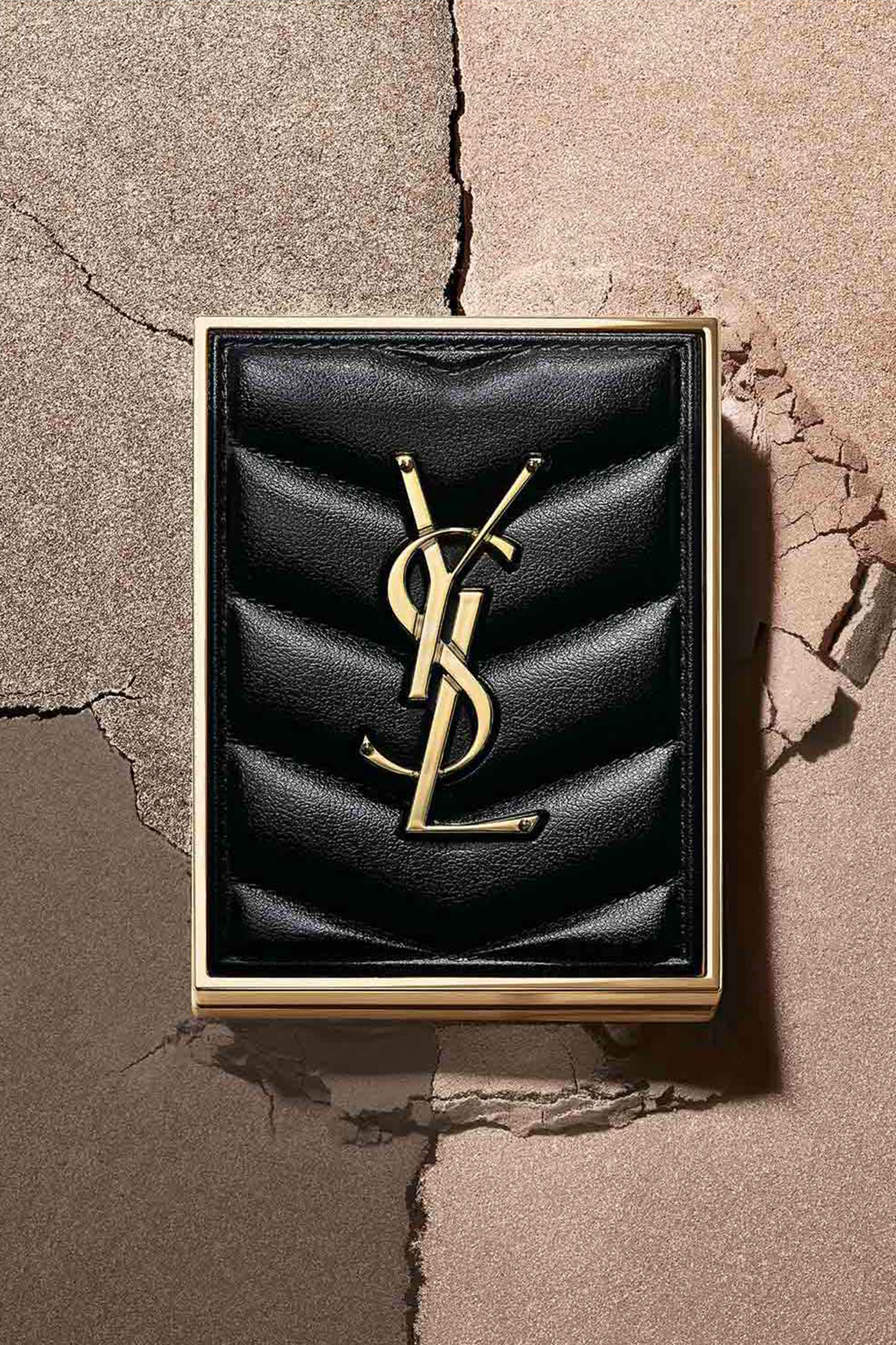 Couture Baby Clutch Eyeshadow Palette, 5g