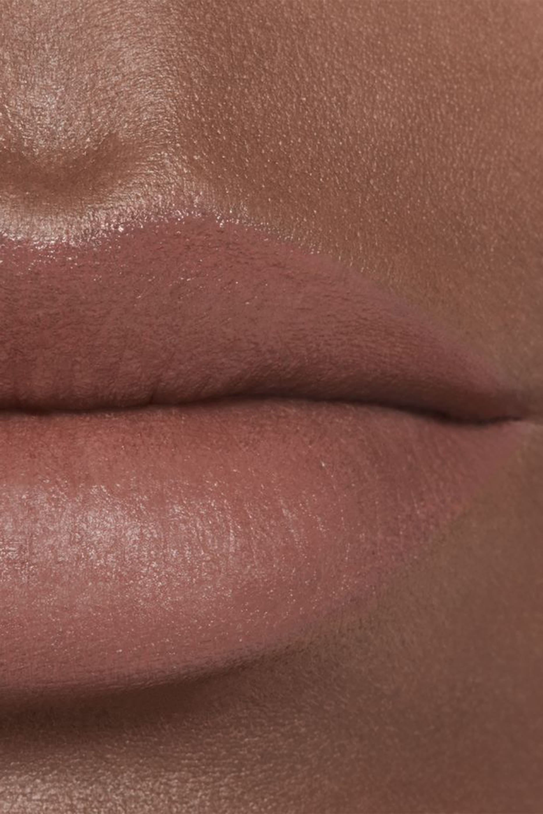 Rouge Allure Velvet Luminous Matte Lip Colour