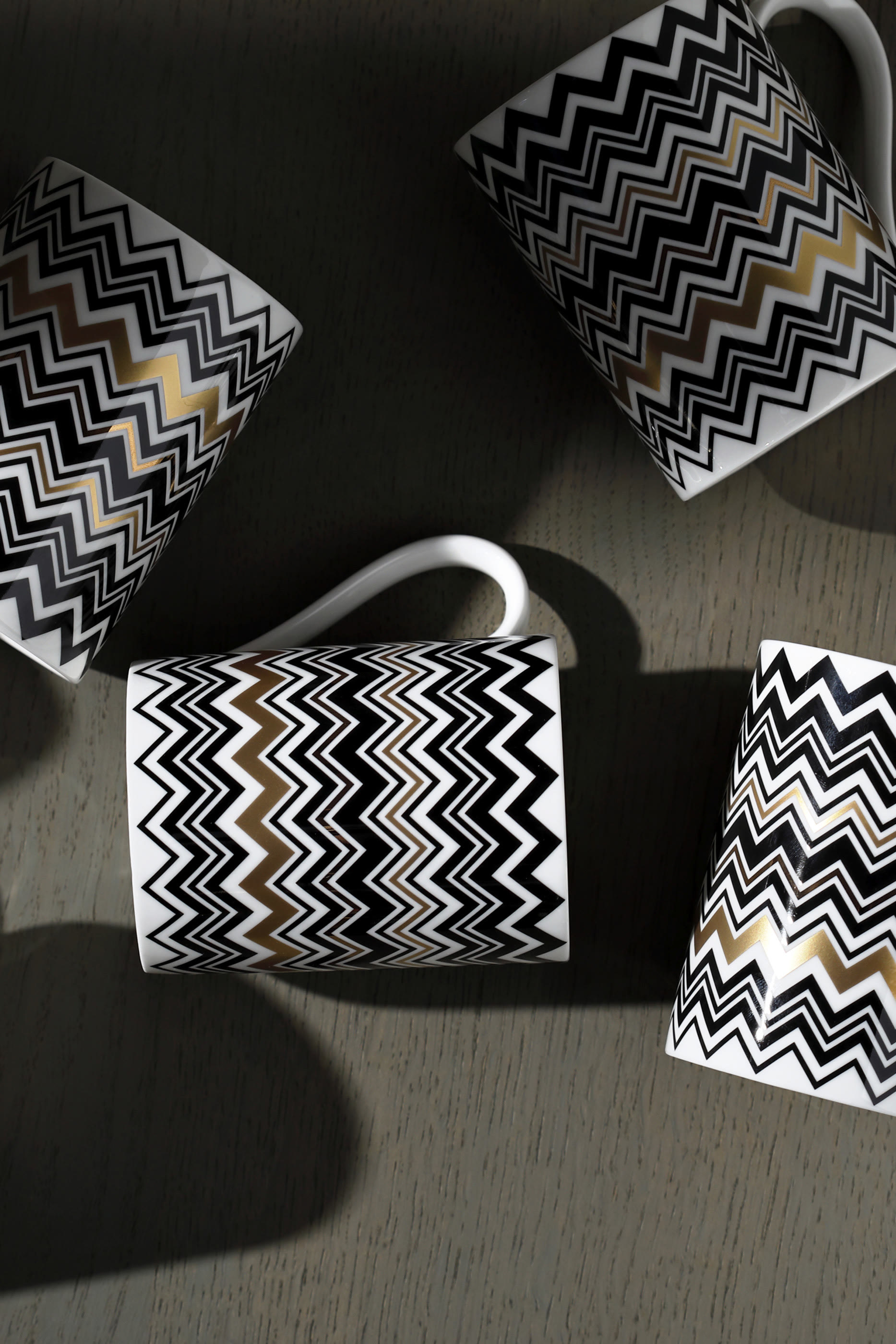 Zig-Zag Gold Coffee Cup & Saucer, Set of 6