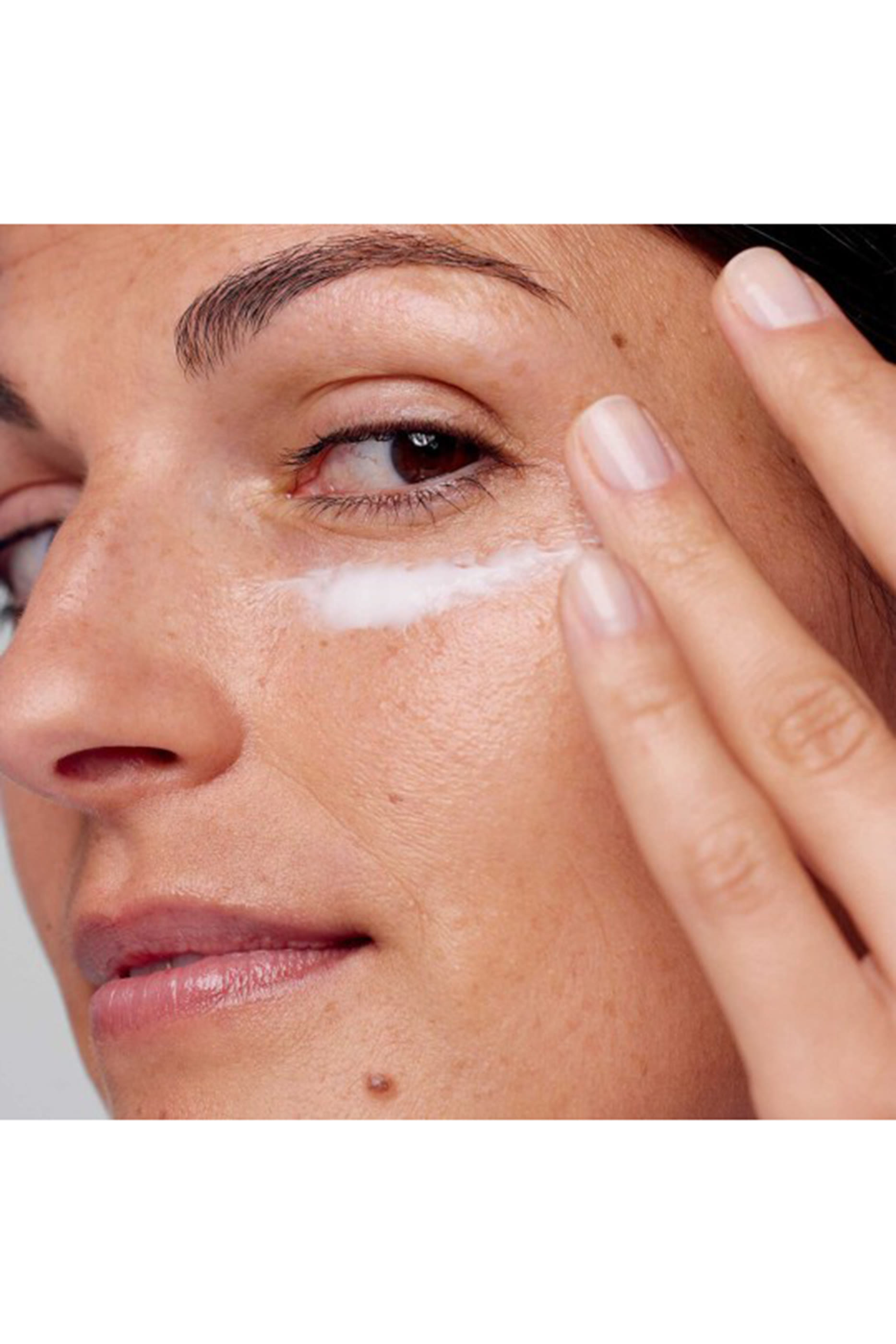 Outsmart Lines + Wrinkles: Smart Clinical Repair Set, 32% Value Savings