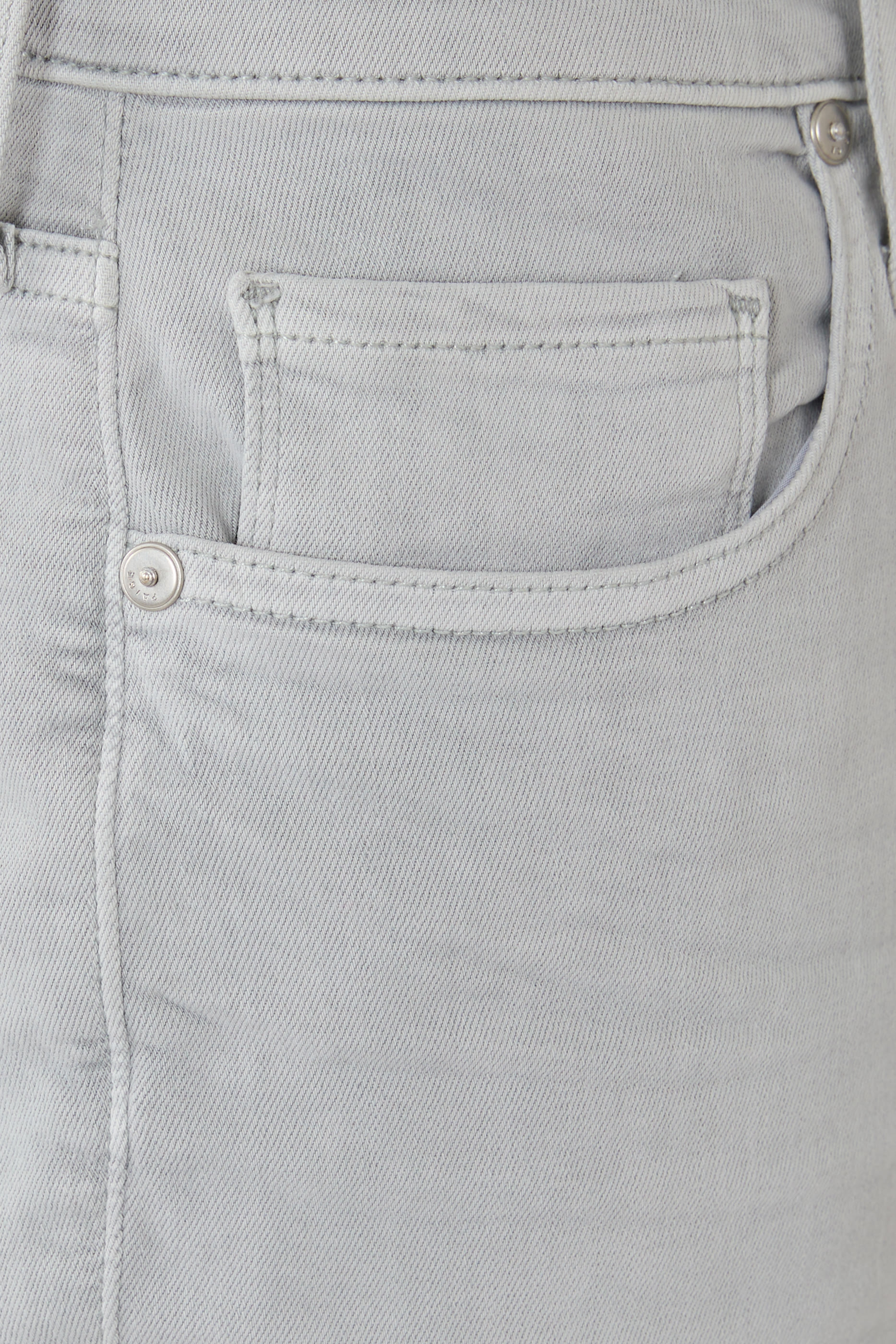 Transcend Lennox 32" Slim Jeans 