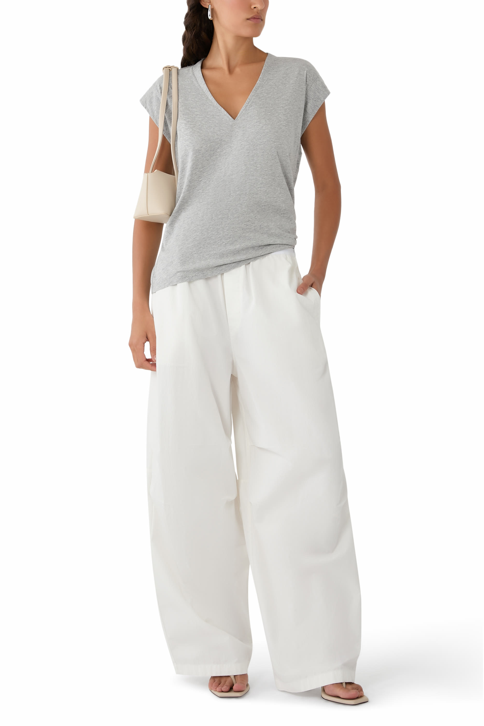 Le Mid-Rise V-Neck T-Shirt