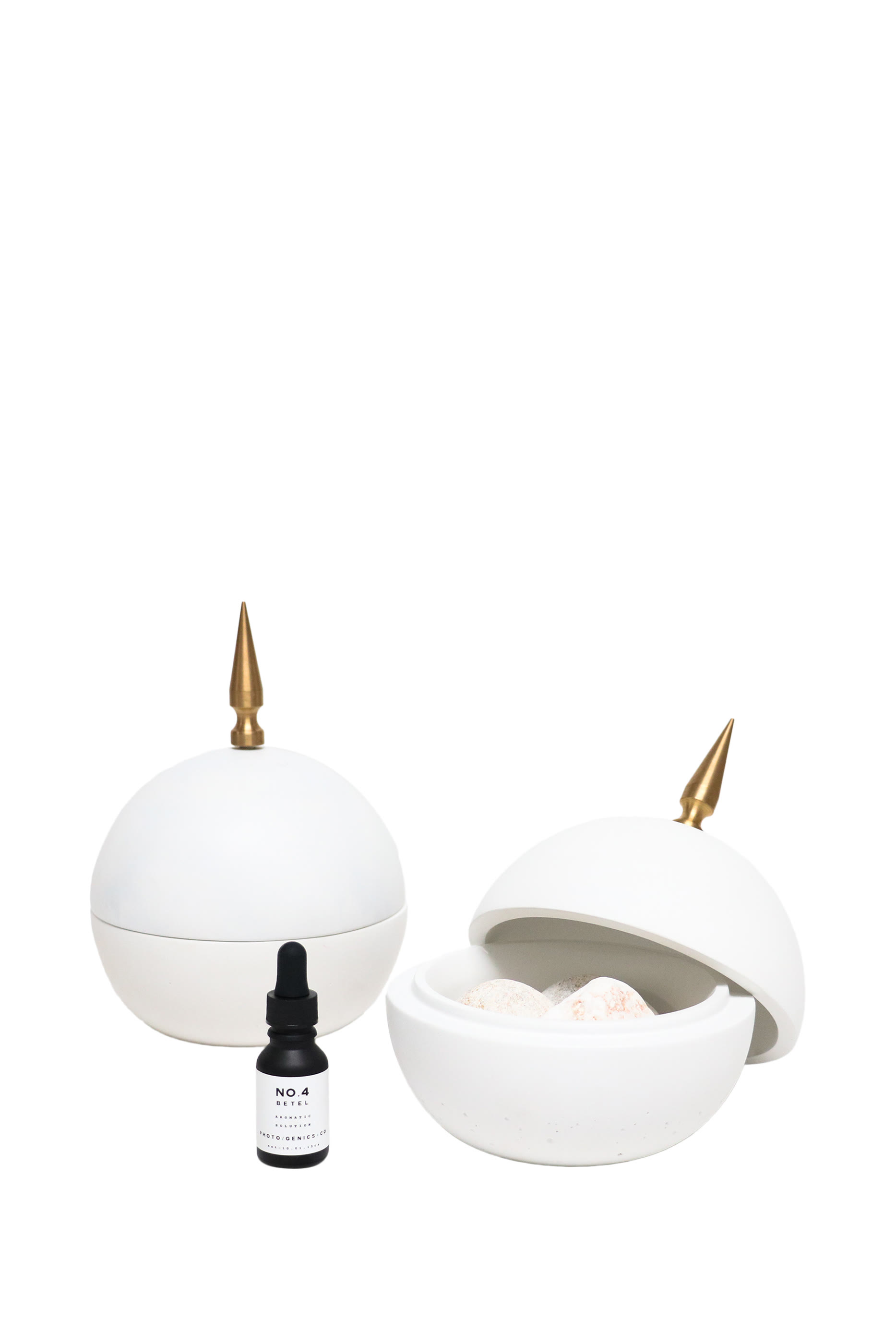 Limited Edition No.4 Betel Concrete Dome Diffuser