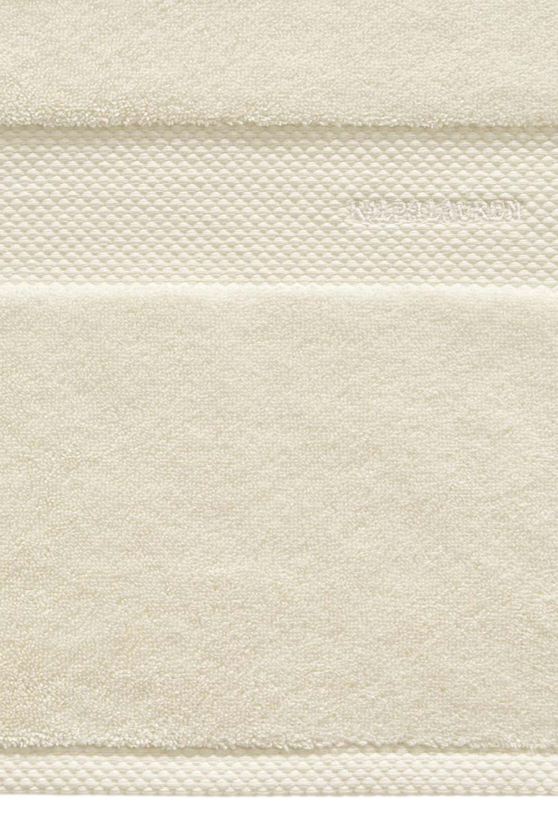 Avenue Bath Collection