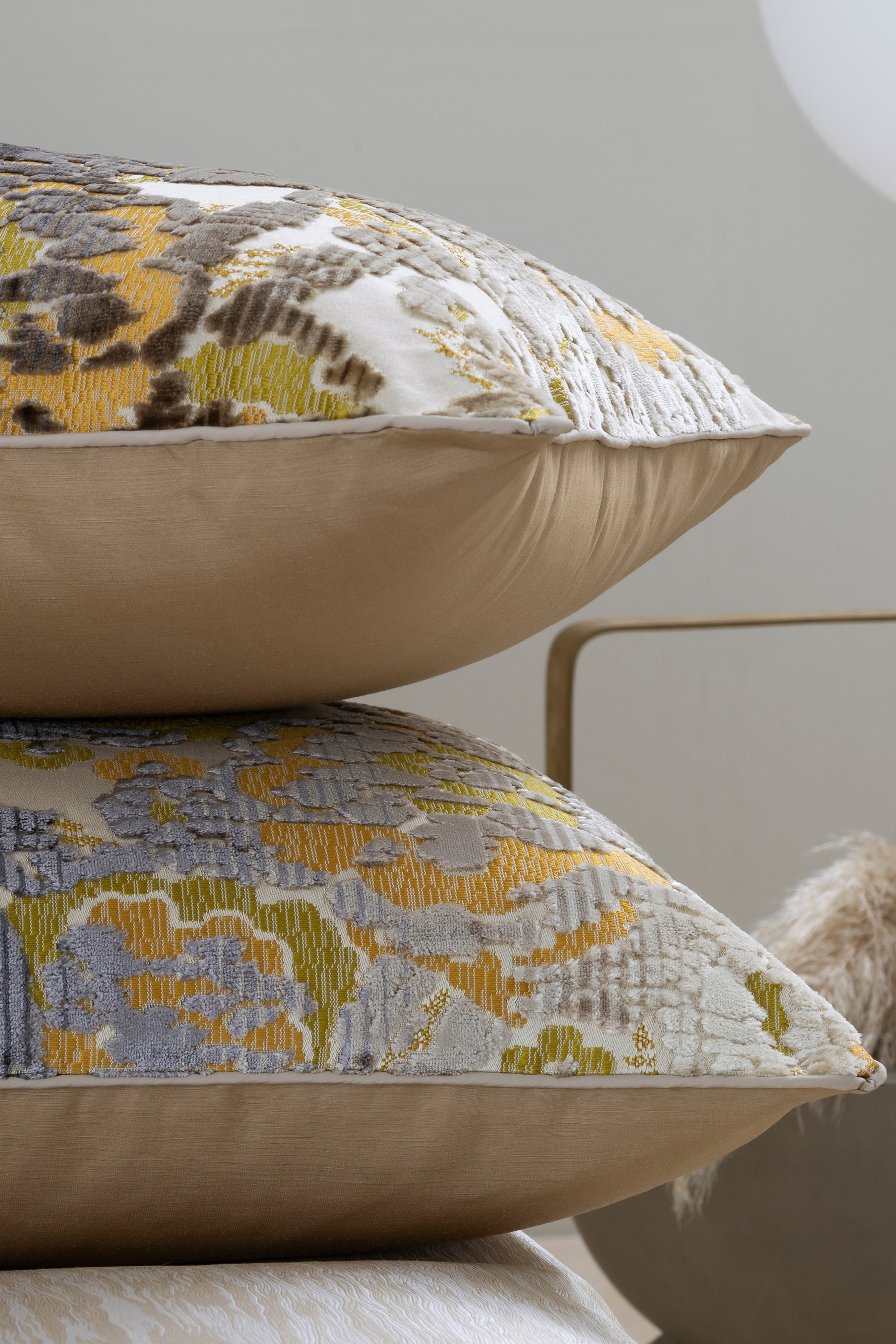  Collector Cushion Cover