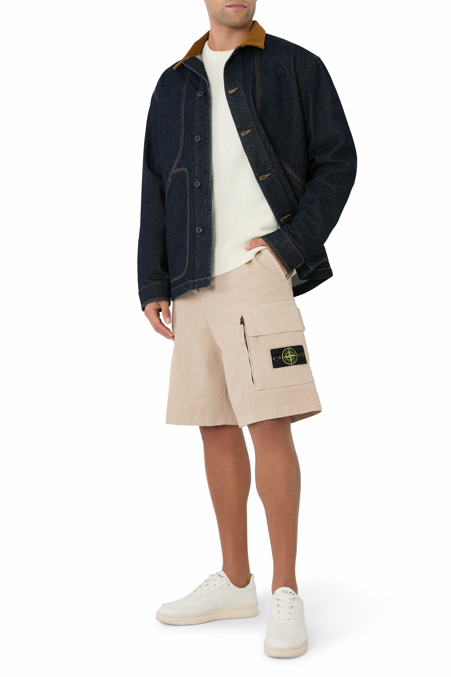 Compass-Badge Cargo Shorts