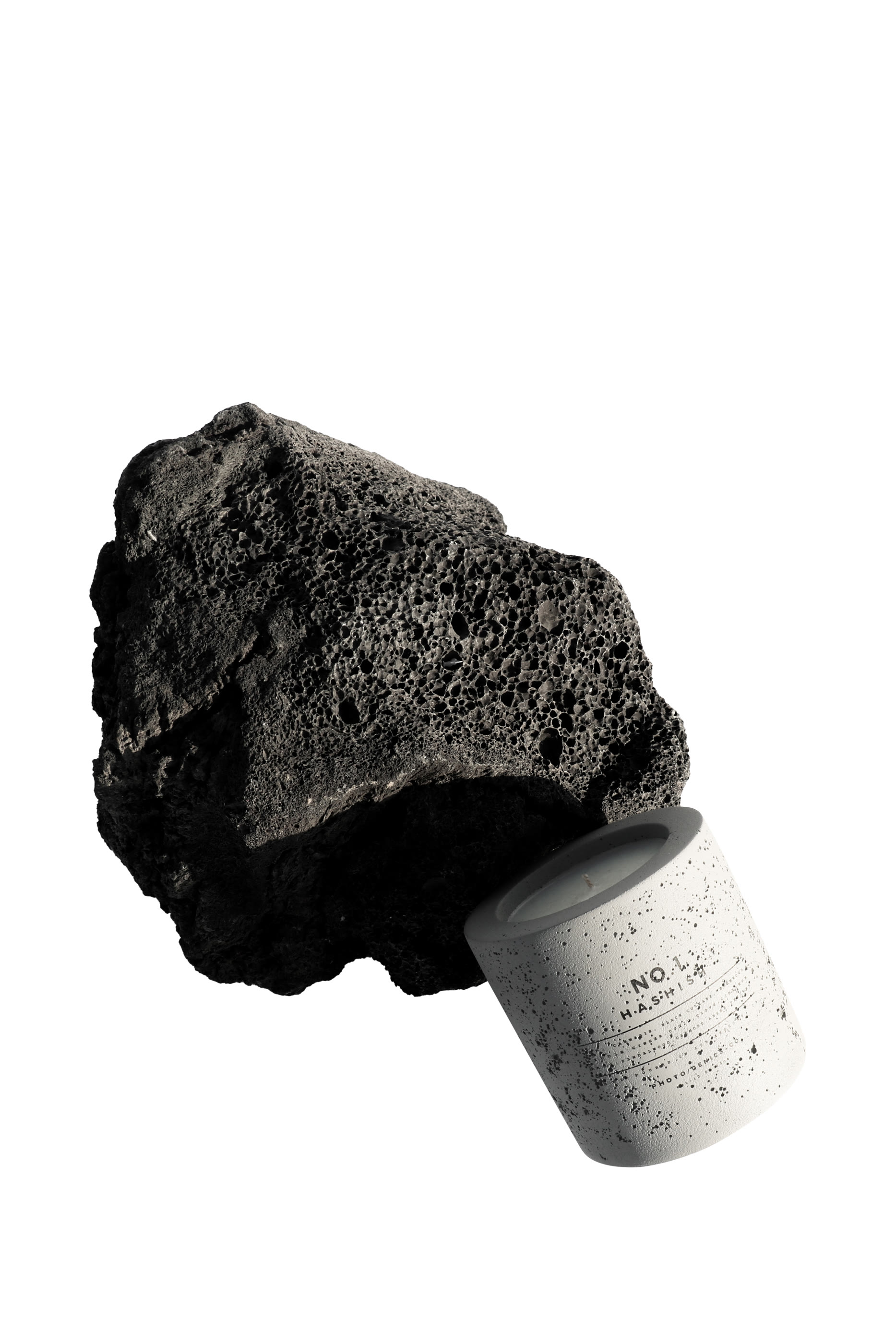 1 Concrete Candle (Hashish)