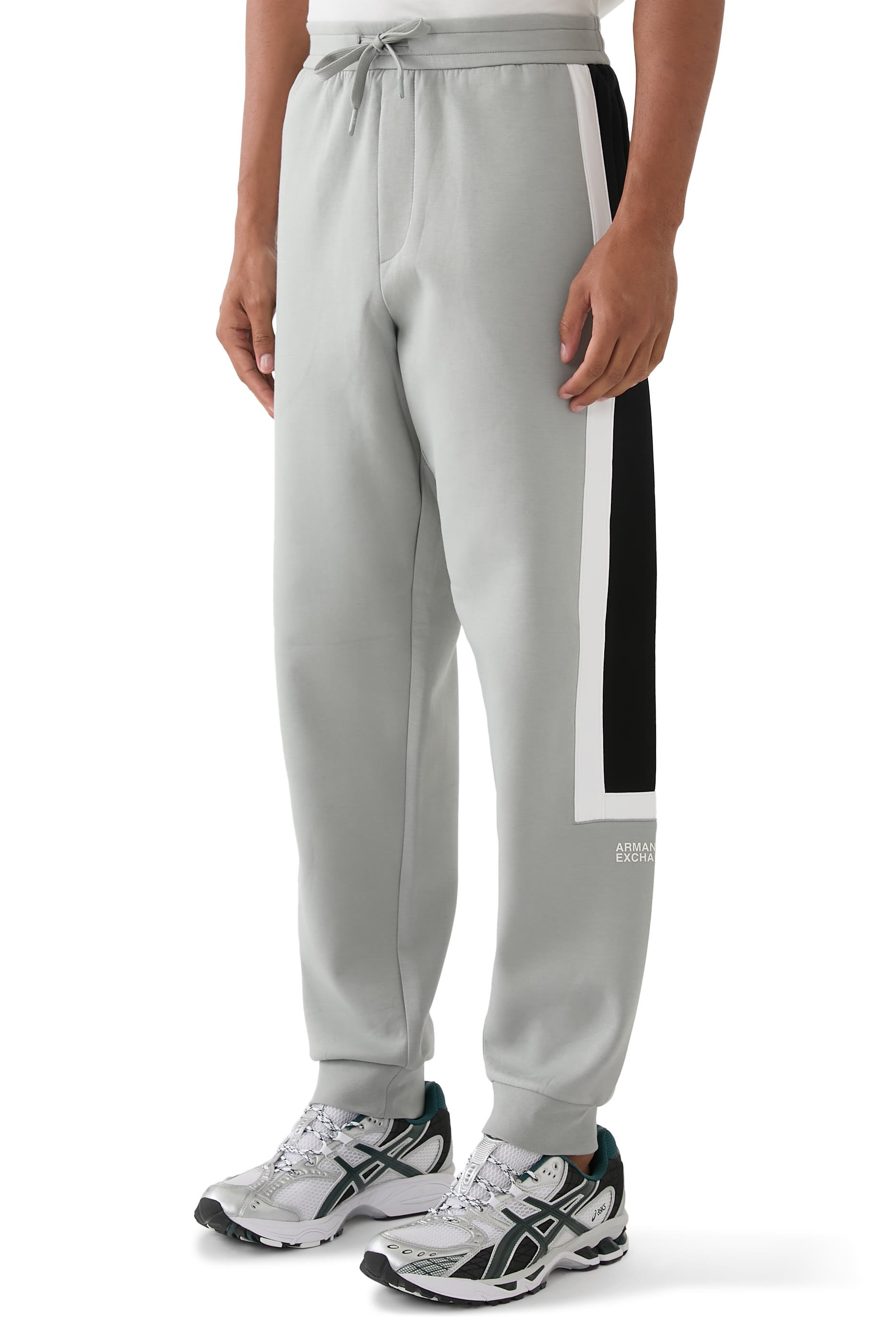 Contrasting Stripes Jogger Pants