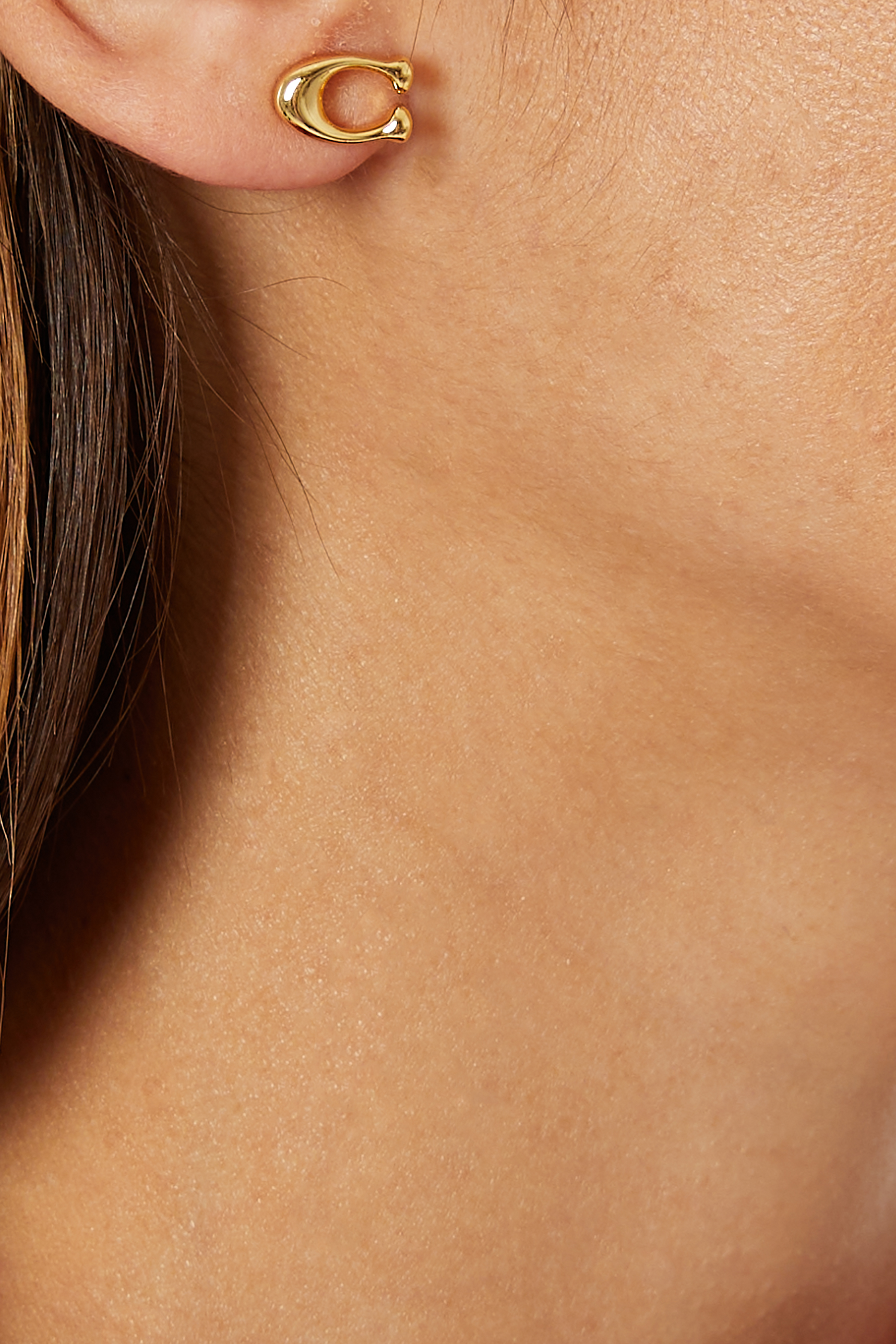 Signature C Stud Earrings