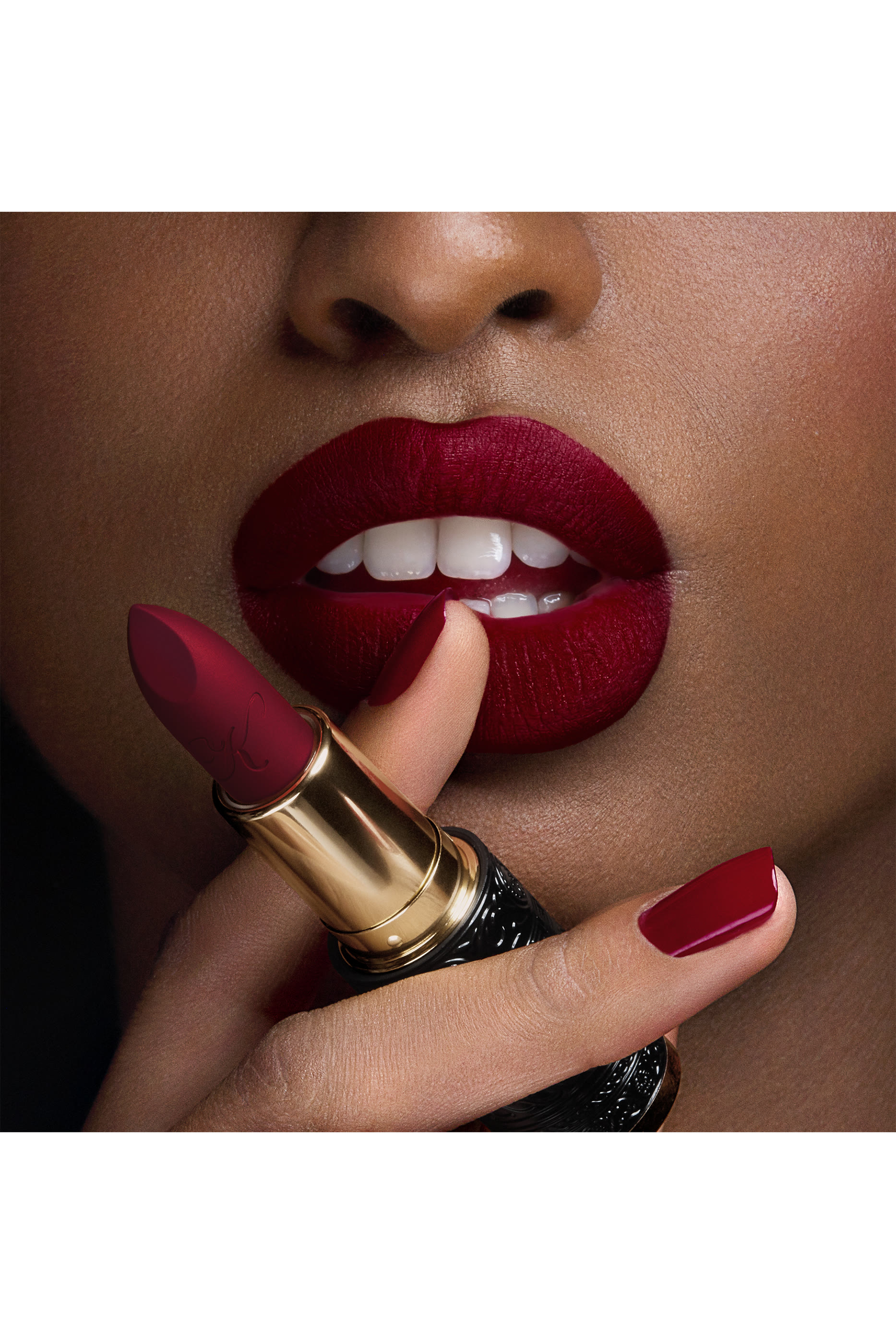 Le Rouge Parfum Matte Lipstick