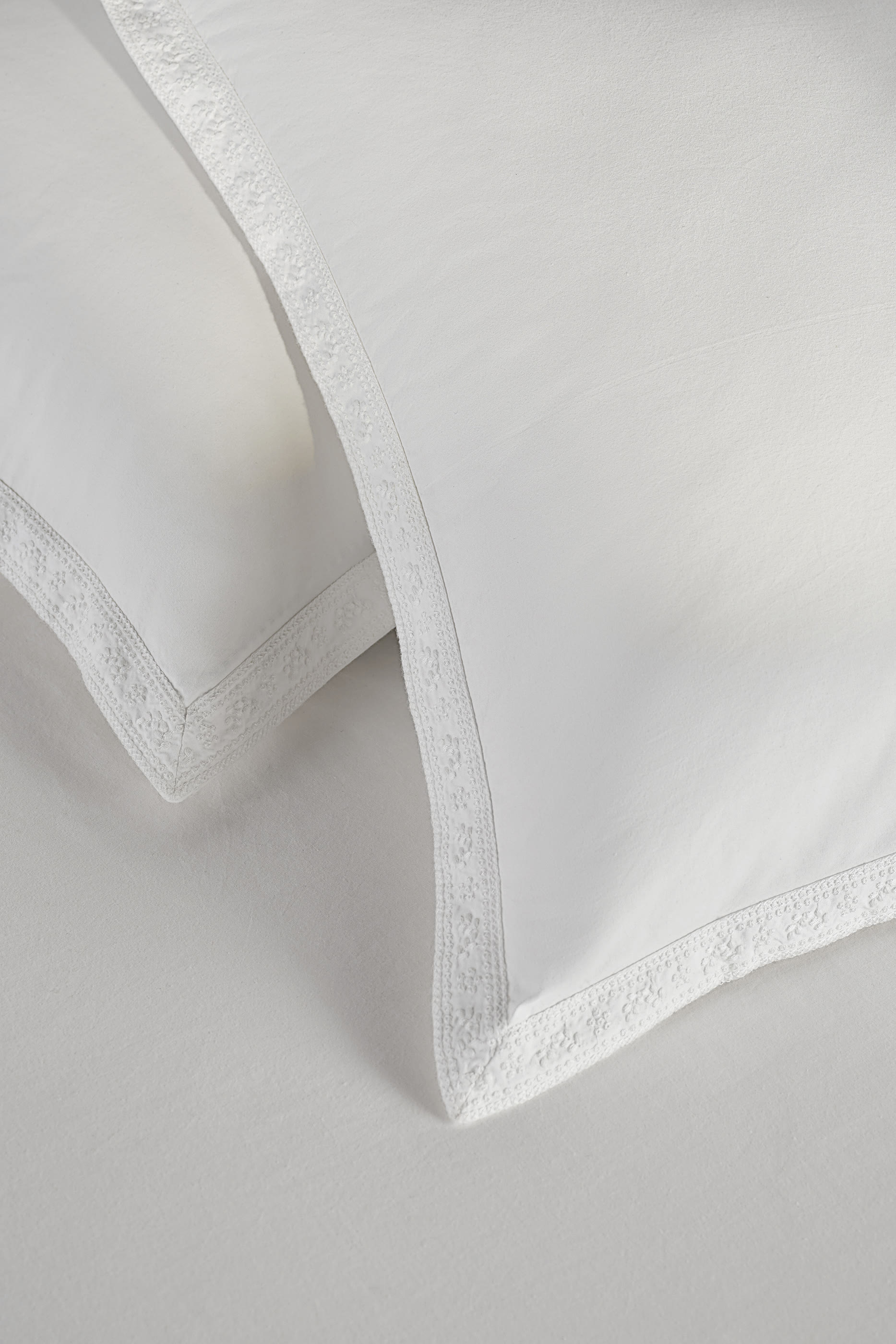 Camille Oxford Pillowcase 