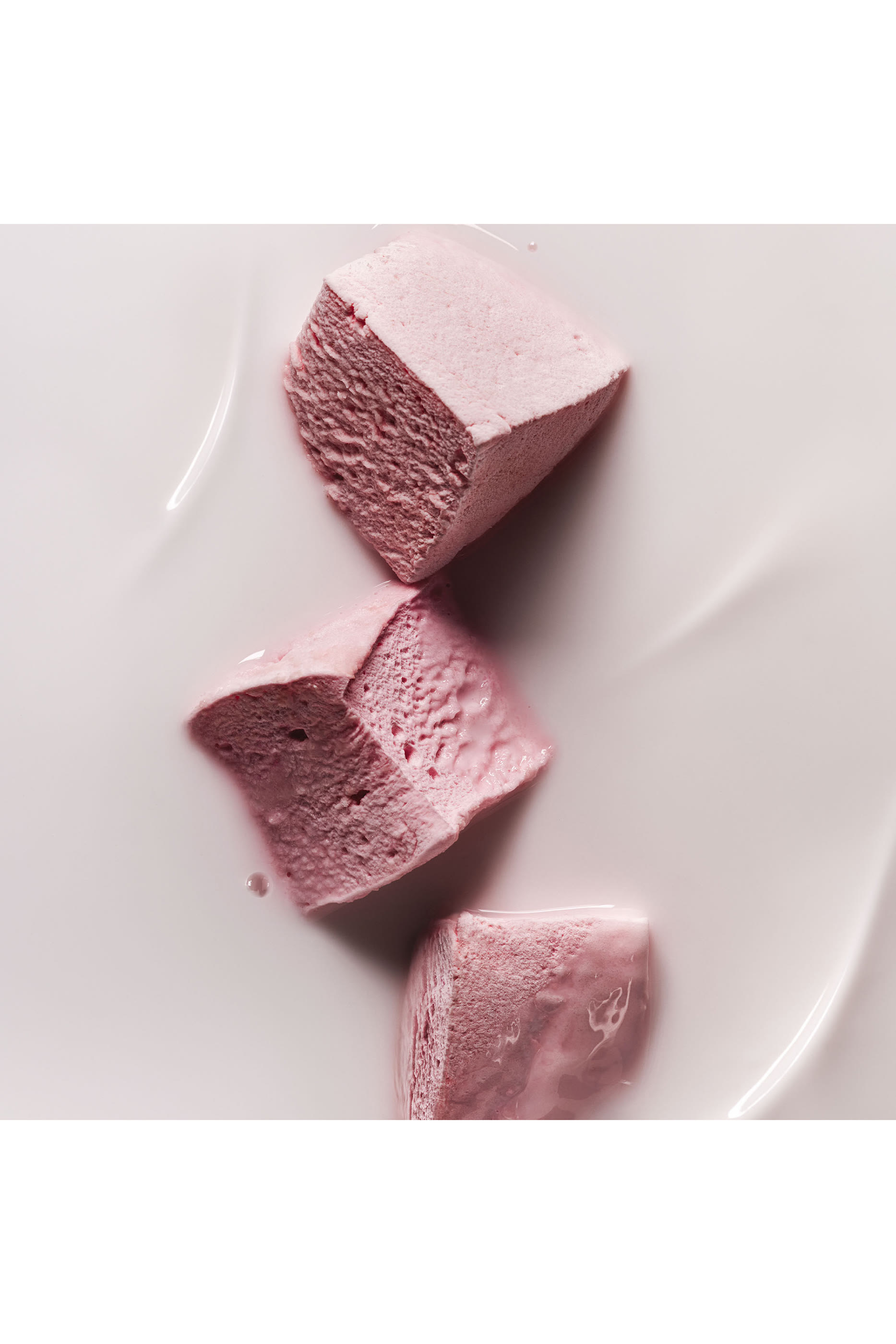 Love, don&rsquo;t be shy Body Lotion &ndash; Refillable