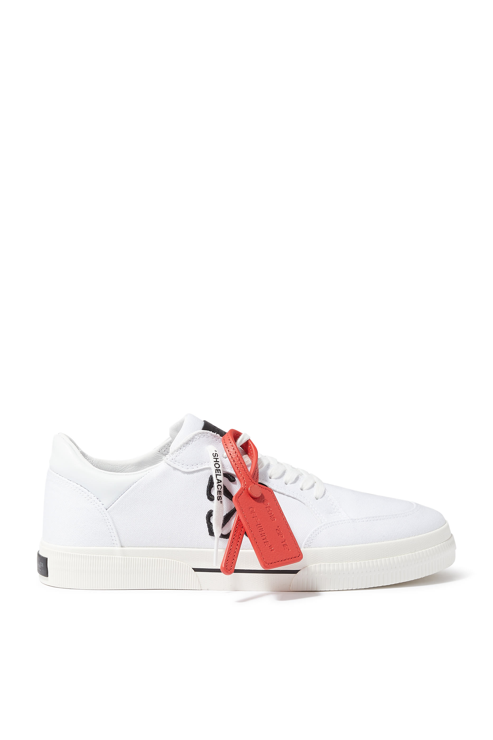 Vulcanized Contrasting-Tag Sneakers