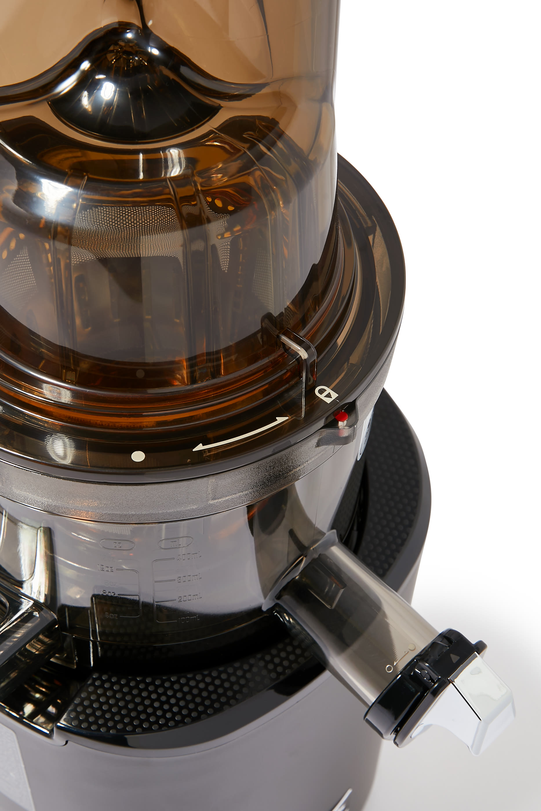 REVO830 Cold Press Juicer