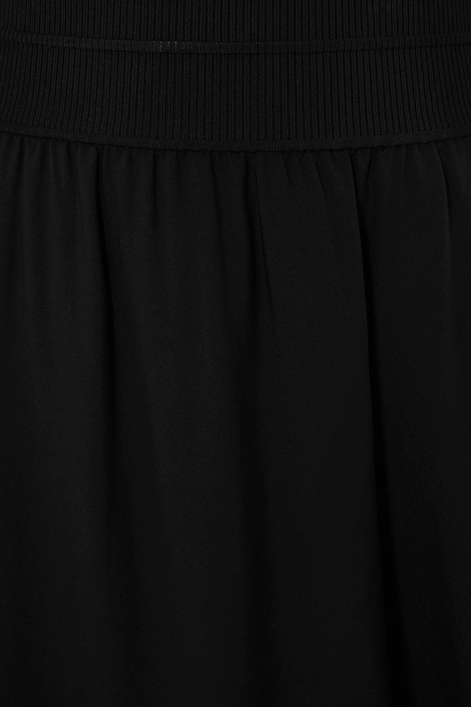 Ribbed Waist Volume Skirt