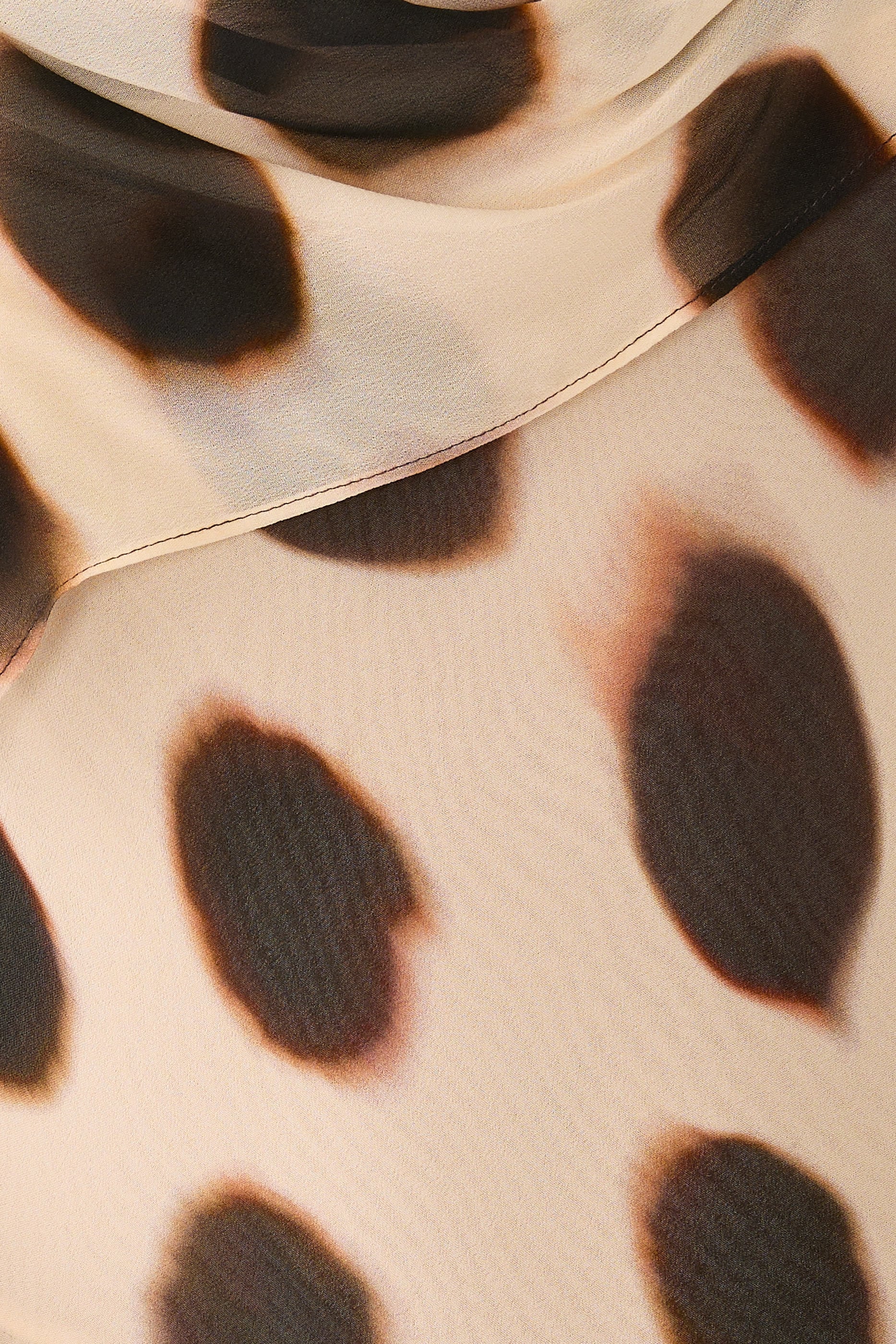 Vaela Dress
